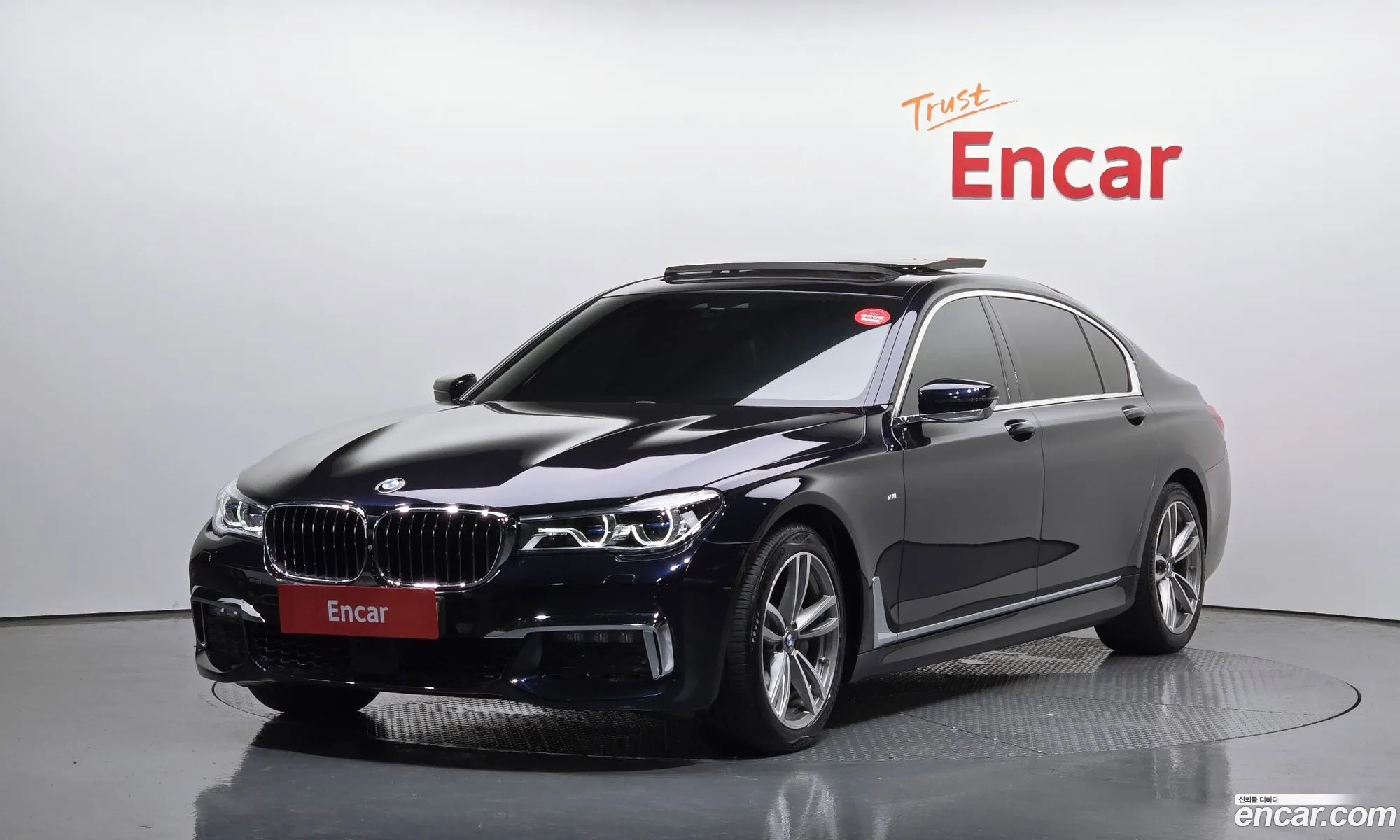 BMW 7 Series G11 740Li xDrive M Sports - фотография 14817860