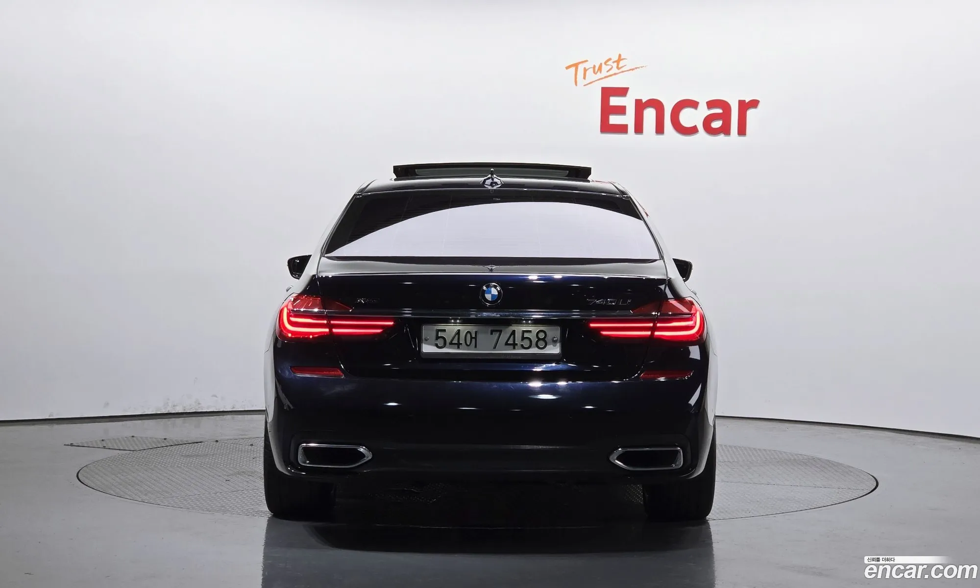 BMW 7 Series G11 740Li xDrive M Sports - фотография 14817863