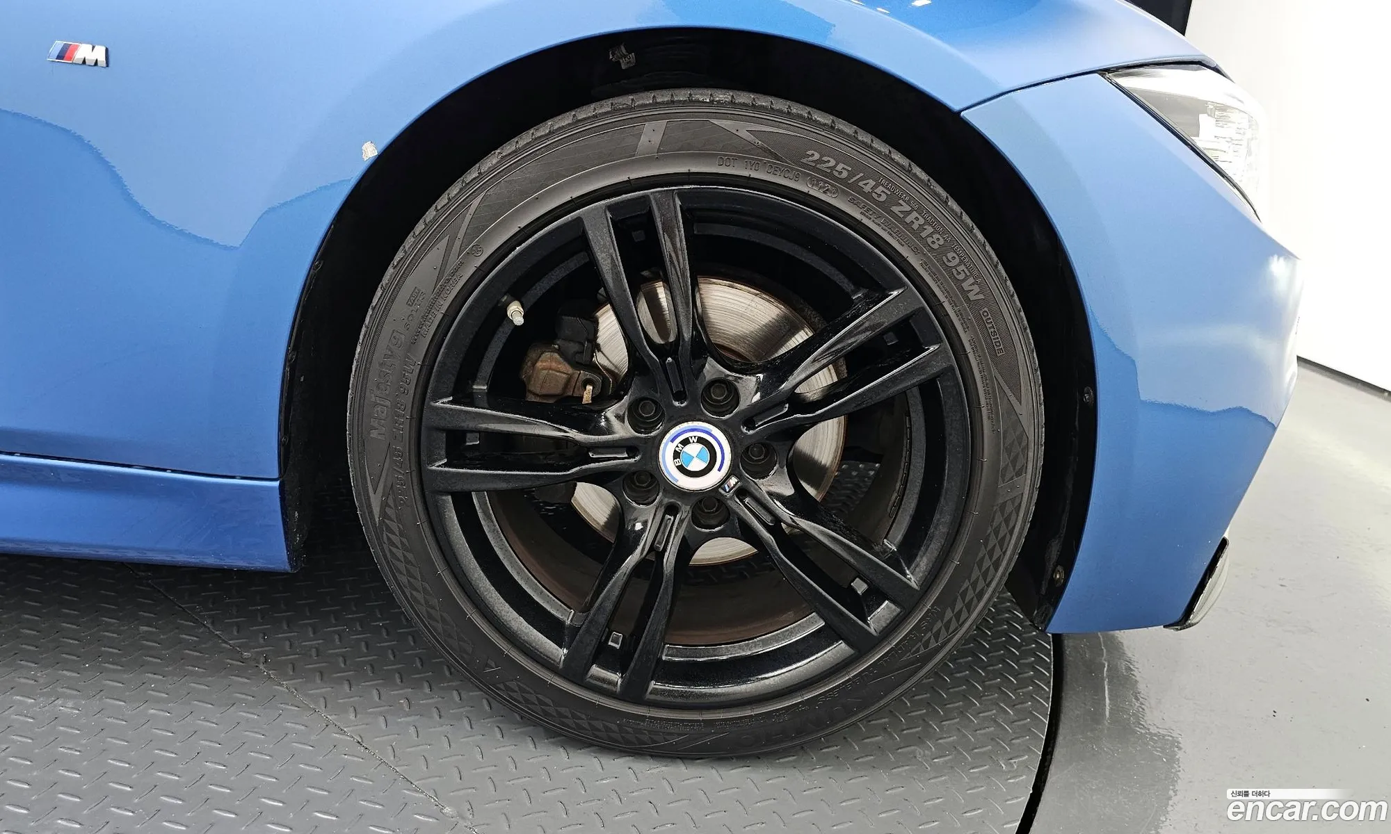 BMW 3 Series F30 330I M Sports Shadow - фотография 4742130
