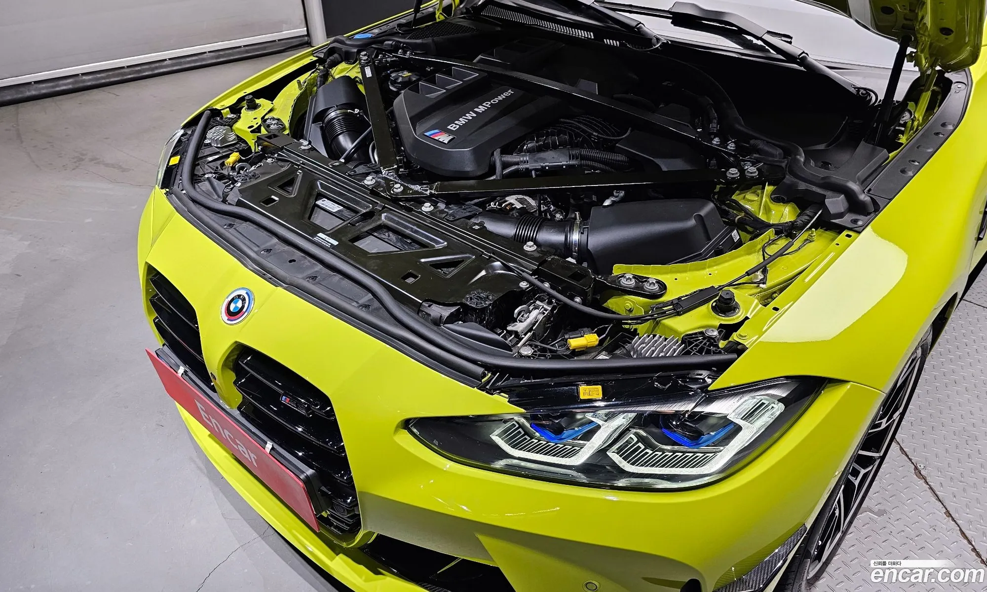 BMW M3 G80 M3 Sedan Competition M xDrive Sao Paulo Yellow Edition - фотография 14817852