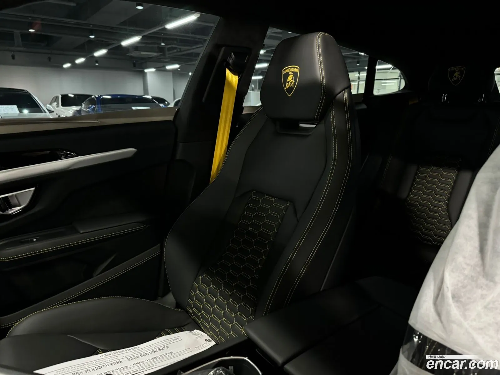 Lamborghini Urus 40 V8 S - фотография 3730237