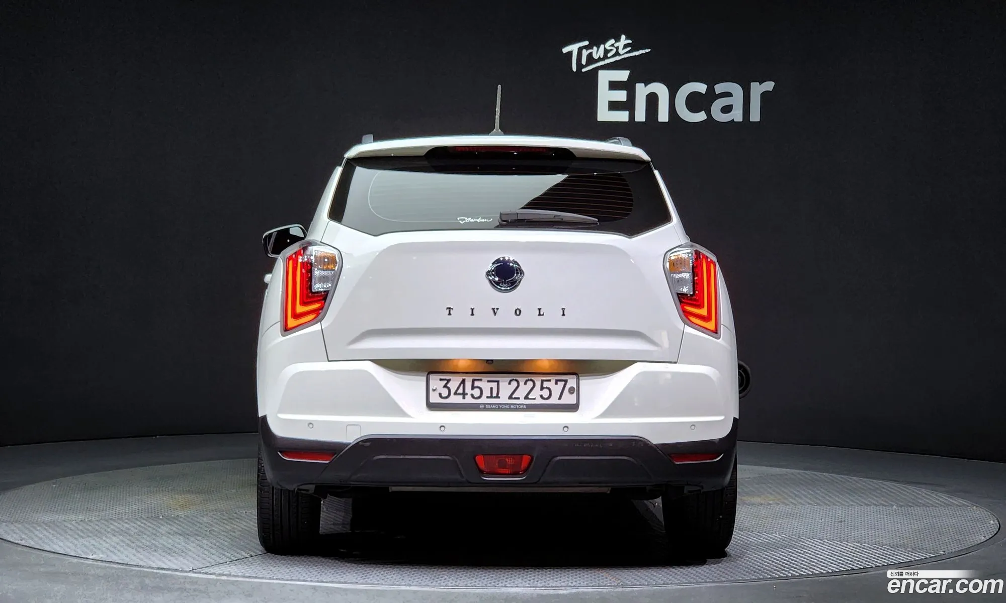 Kg Mobility Ssangyong Very New Tivoli Gasoline 15 2Wd Limited Edition - фотография 6043048