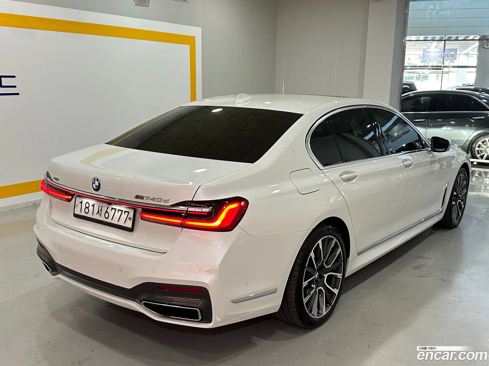 BMW 7 Series G11 740D xDrive M Sports - фотография 31054