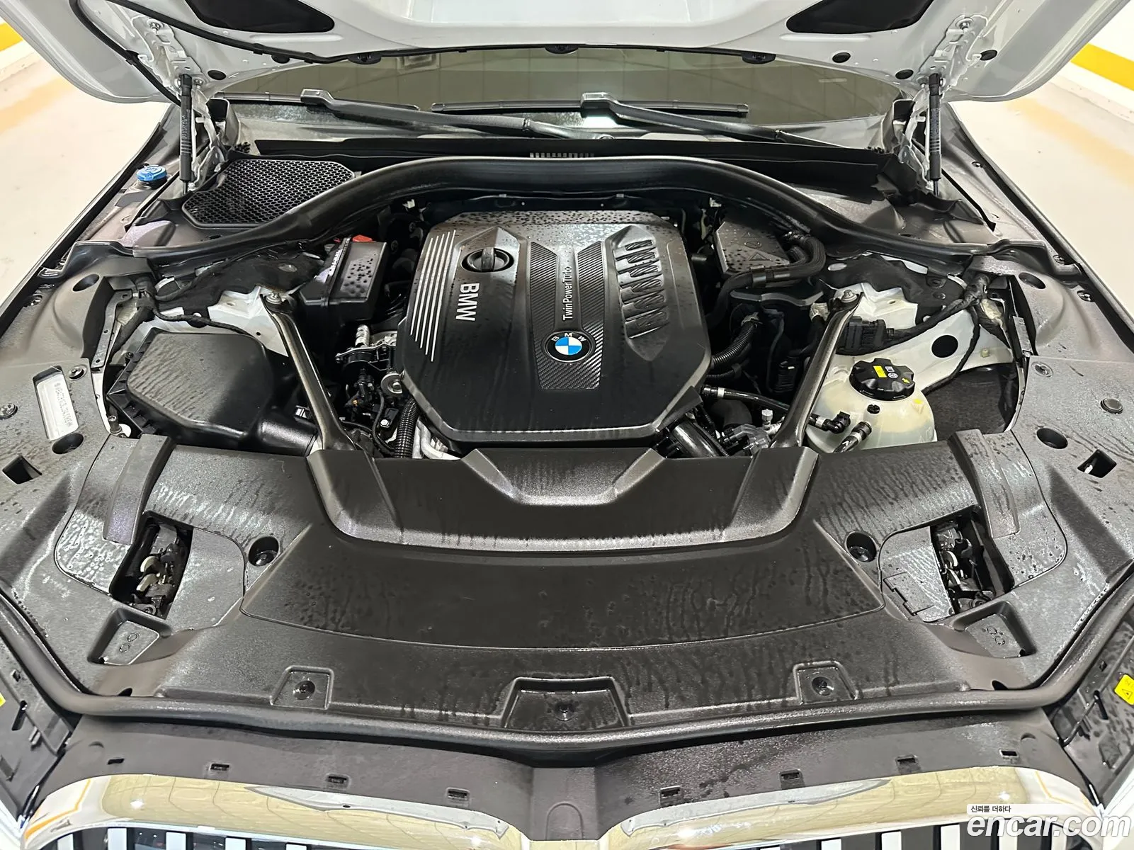 BMW 7 Series G11 740D xDrive M Sports - фотография 31058