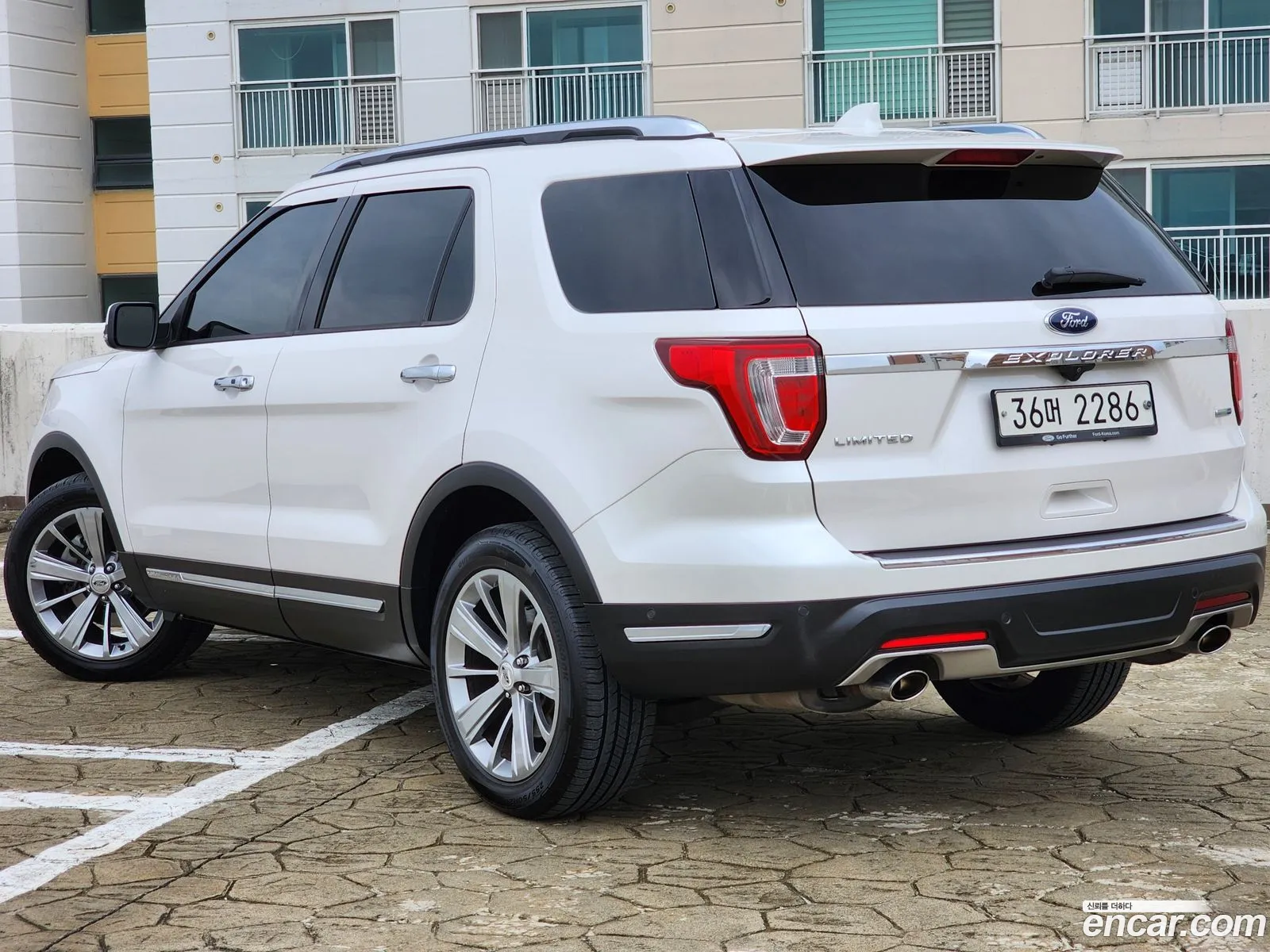 Ford Explorer 23 Limited 4Wd 5Th Generation - фотография 18052963
