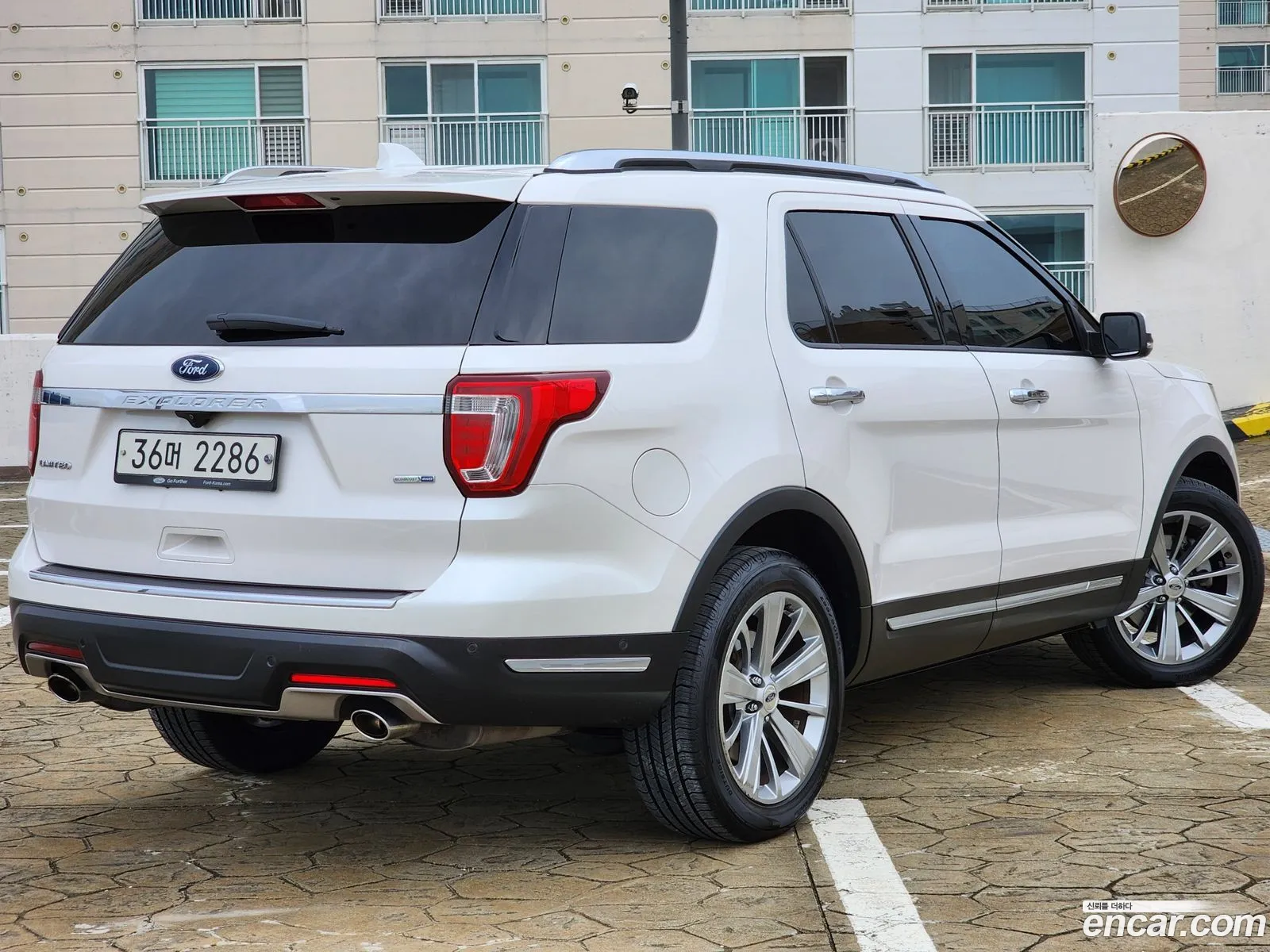 Ford Explorer 23 Limited 4Wd 5Th Generation - фотография 18052964