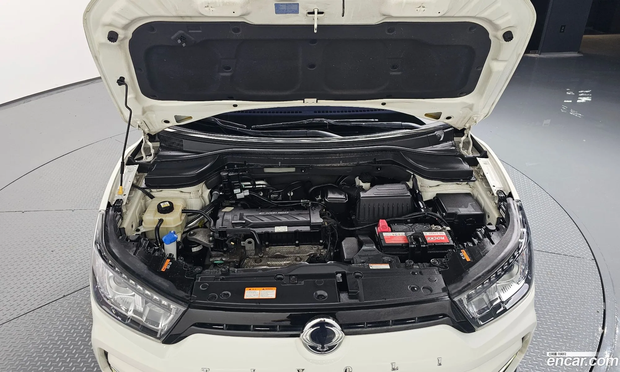 Kg Mobility Ssangyong Tivoli Armor Gear Edition 2Wd - фотография 7510749