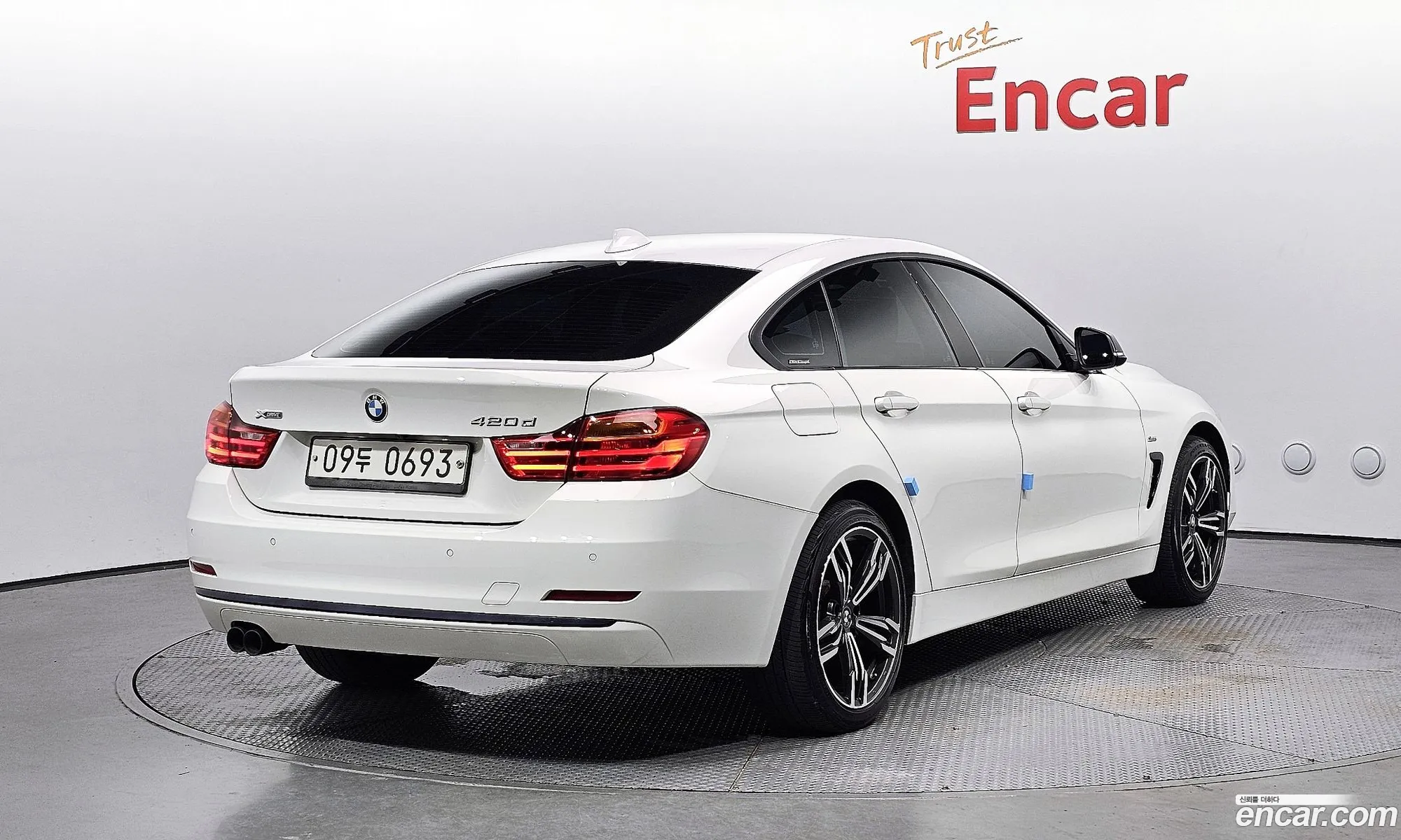 BMW 4 Series F32 420D xDrive Sports Gran Coupe - фотография 46456