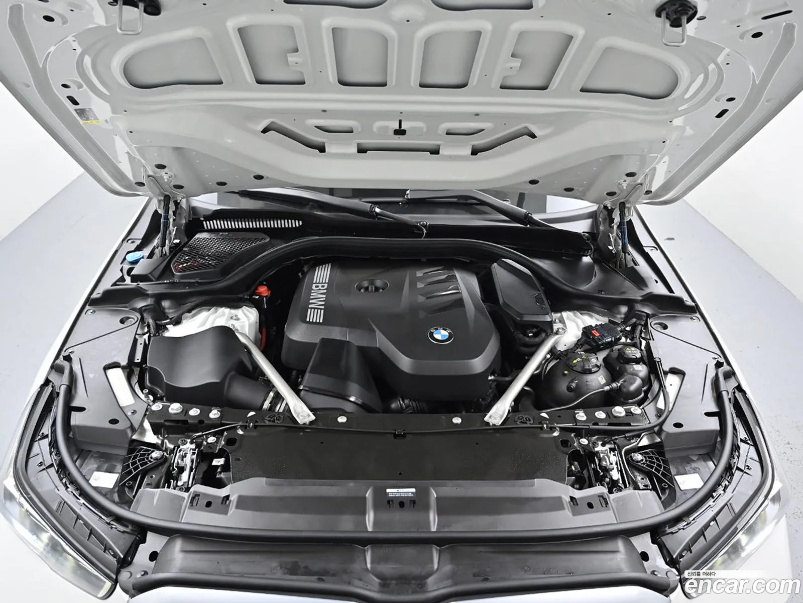 BMW 5 Series G60 530I xDrive - фотография 15288978