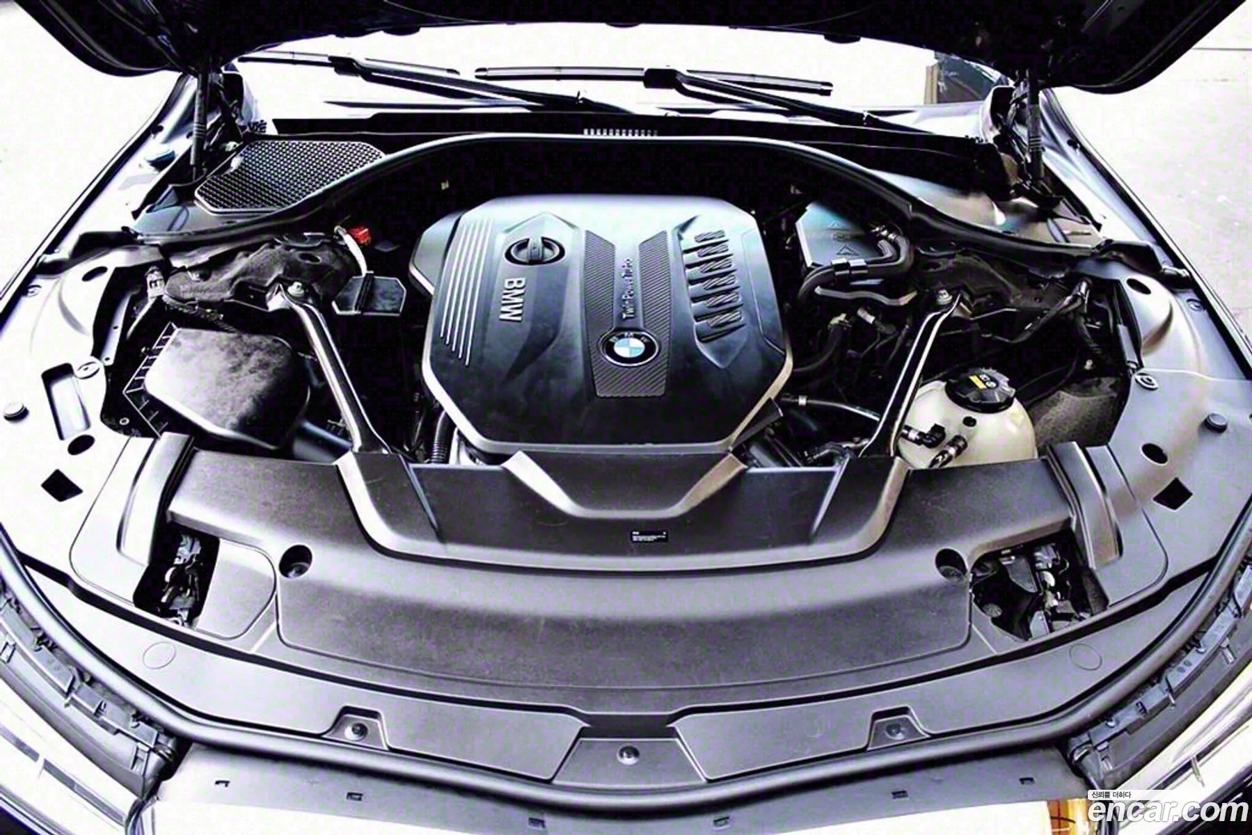 BMW 7 Series G11 730Ld xDrive M Sports - фотография 31021