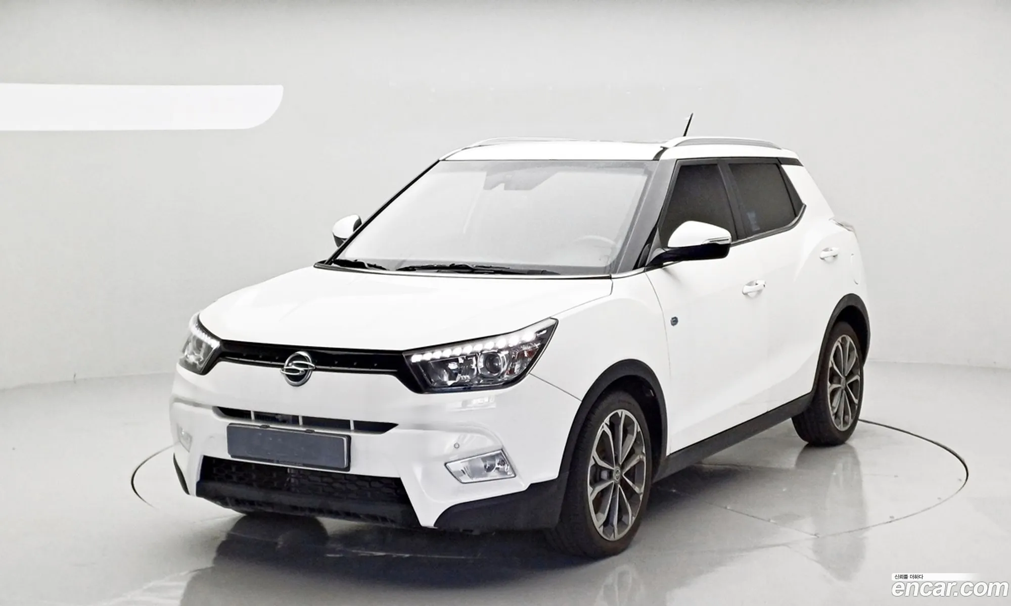 Kg Mobility Ssangyong Tivoli Diesel Lx 4Wd - фотография 5860232