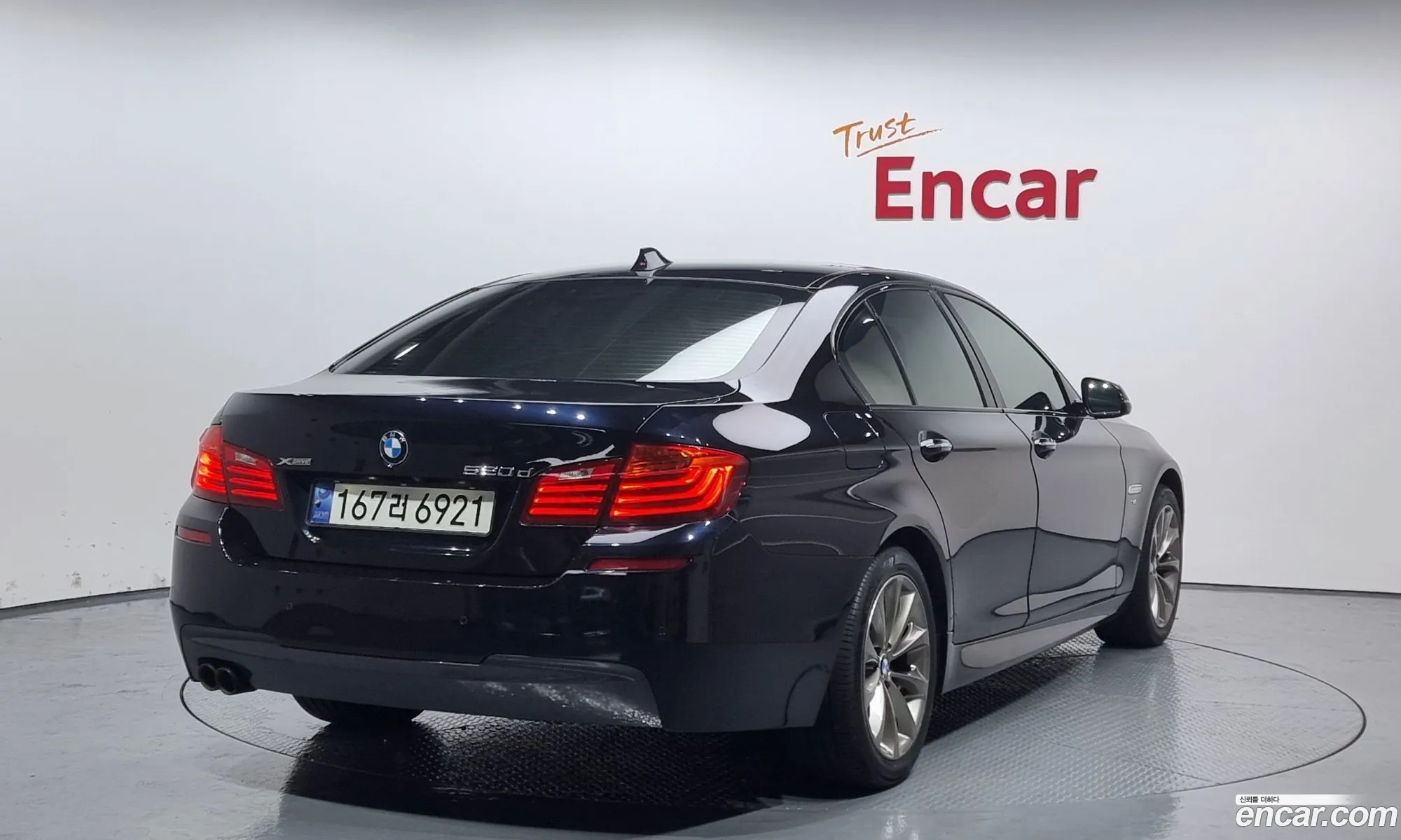 BMW 5 Series F10 520D xDrive M Aerodynamics - фотография 2629398