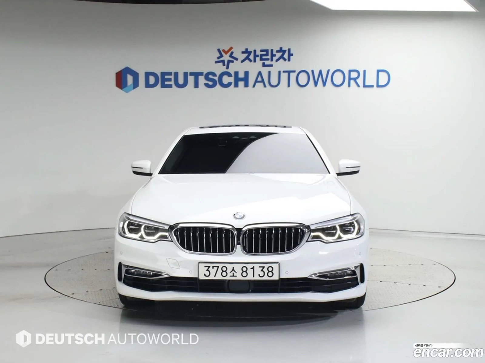 BMW 5 Series G30 540I xDrive Luxury Plus - фотография 3448085