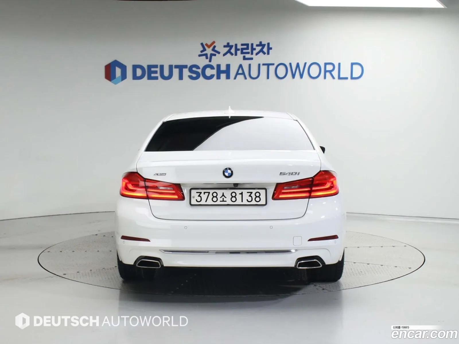 BMW 5 Series G30 540I xDrive Luxury Plus - фотография 3448086