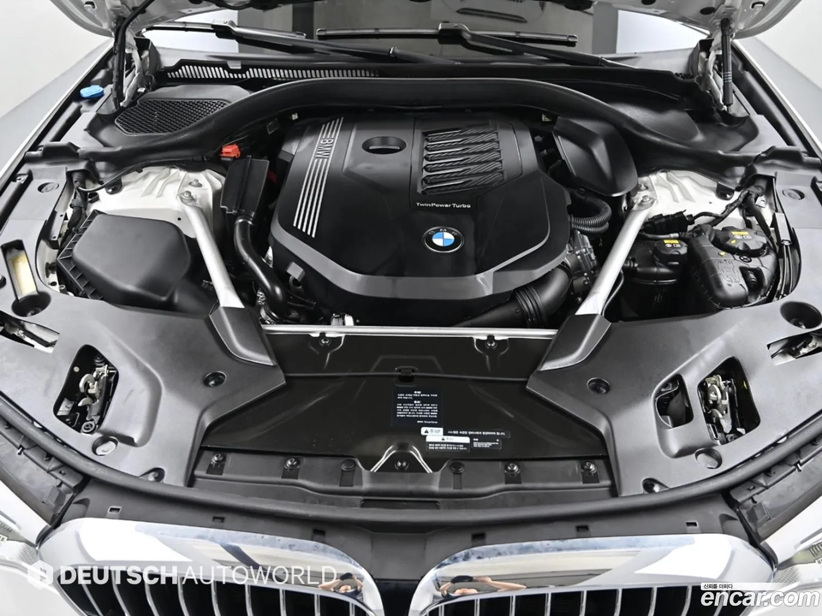 BMW 5 Series G30 540I xDrive Luxury Plus - фотография 3448088