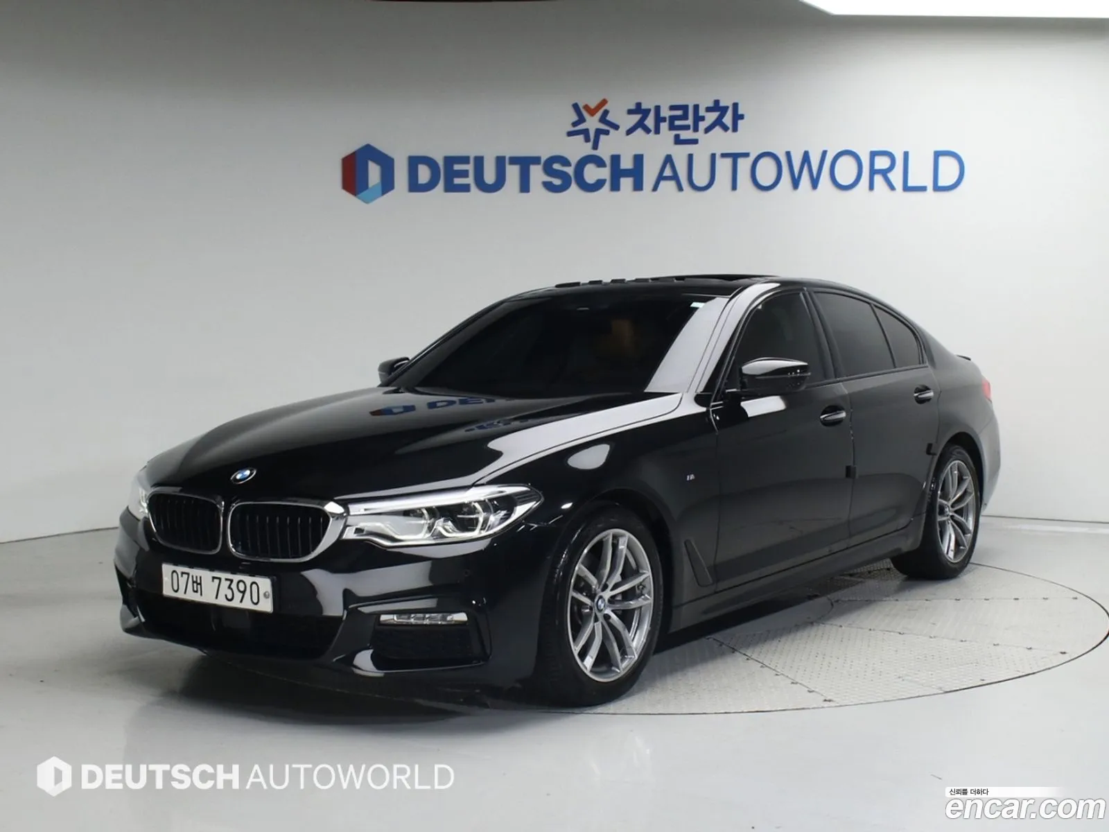 BMW 5 Series G30 520D xDrive M Sports - фотография 3448081