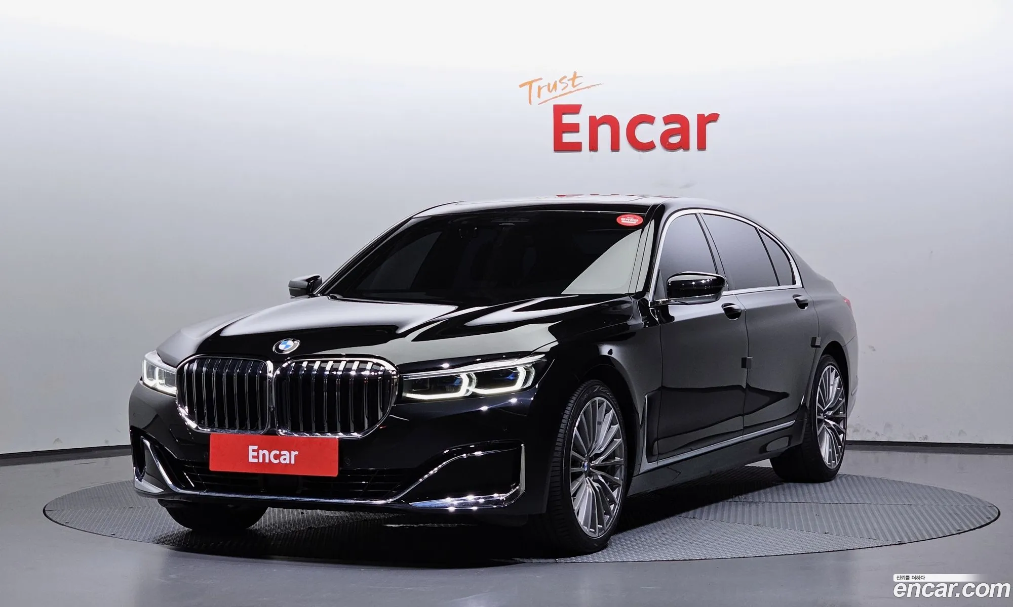BMW 7 Series G11 740Li xDrive Design Pure Excellence - фотография 58791
