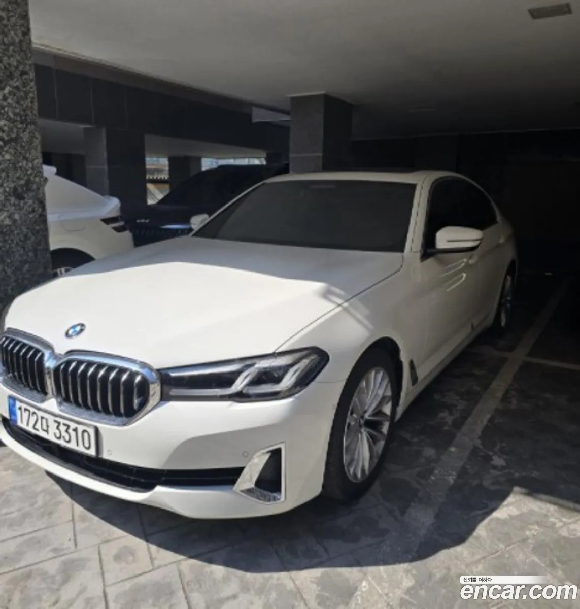 BMW 5 Series G30 520I Luxury - фотография 19148770