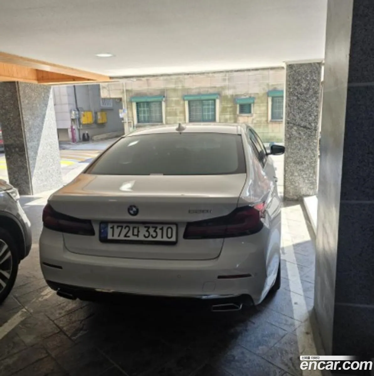BMW 5 Series G30 520I Luxury - фотография 19148772