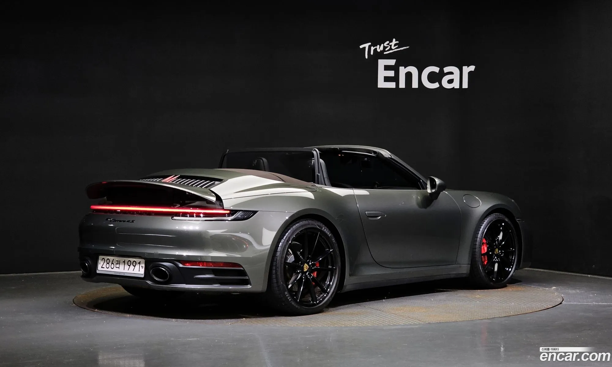 Porsche 911 992 Carrera 4S Cabriolet - фотография 1039494