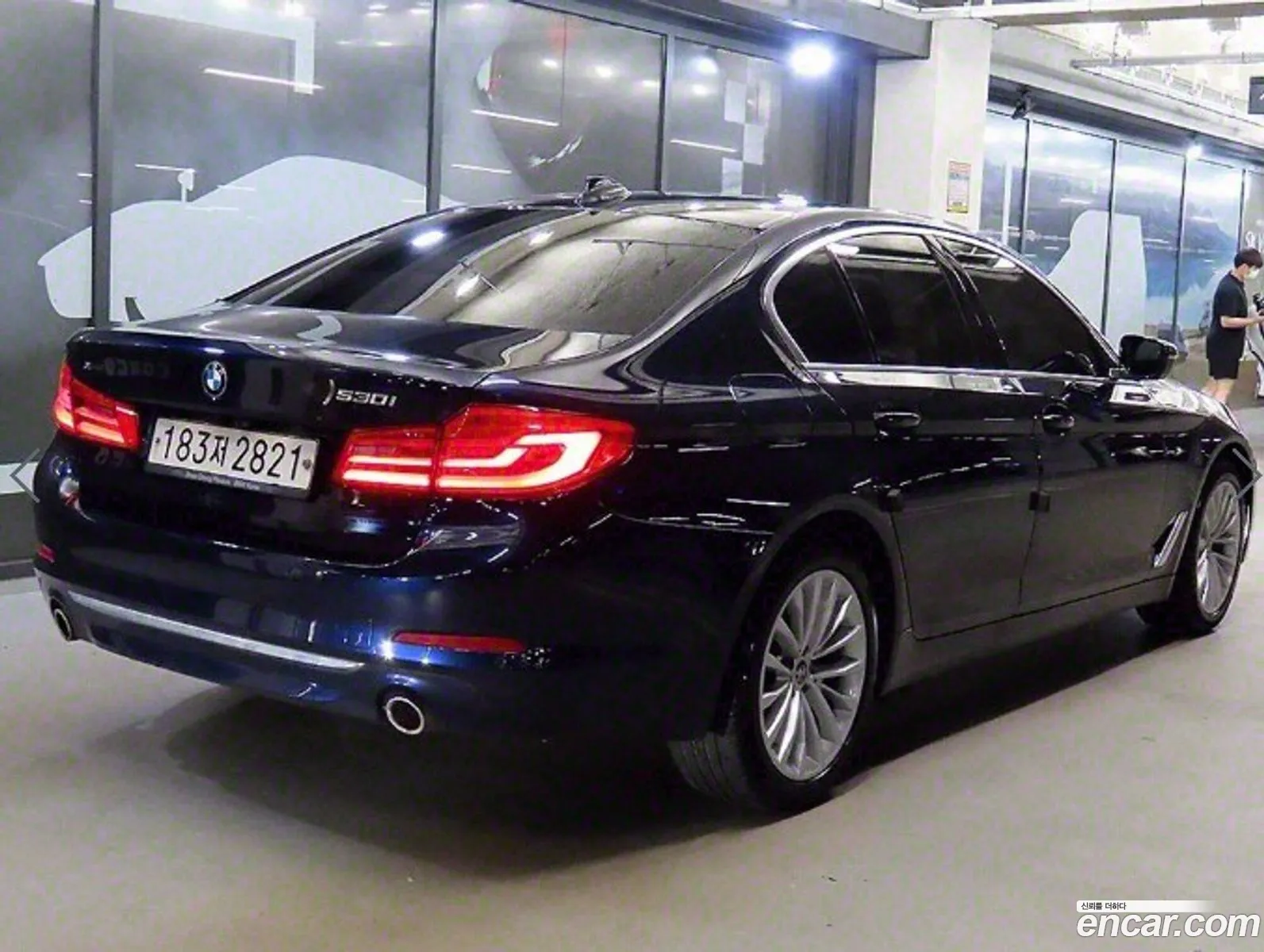 BMW 5 Series G30 530I xDrive Luxury Plus - фотография 3343859