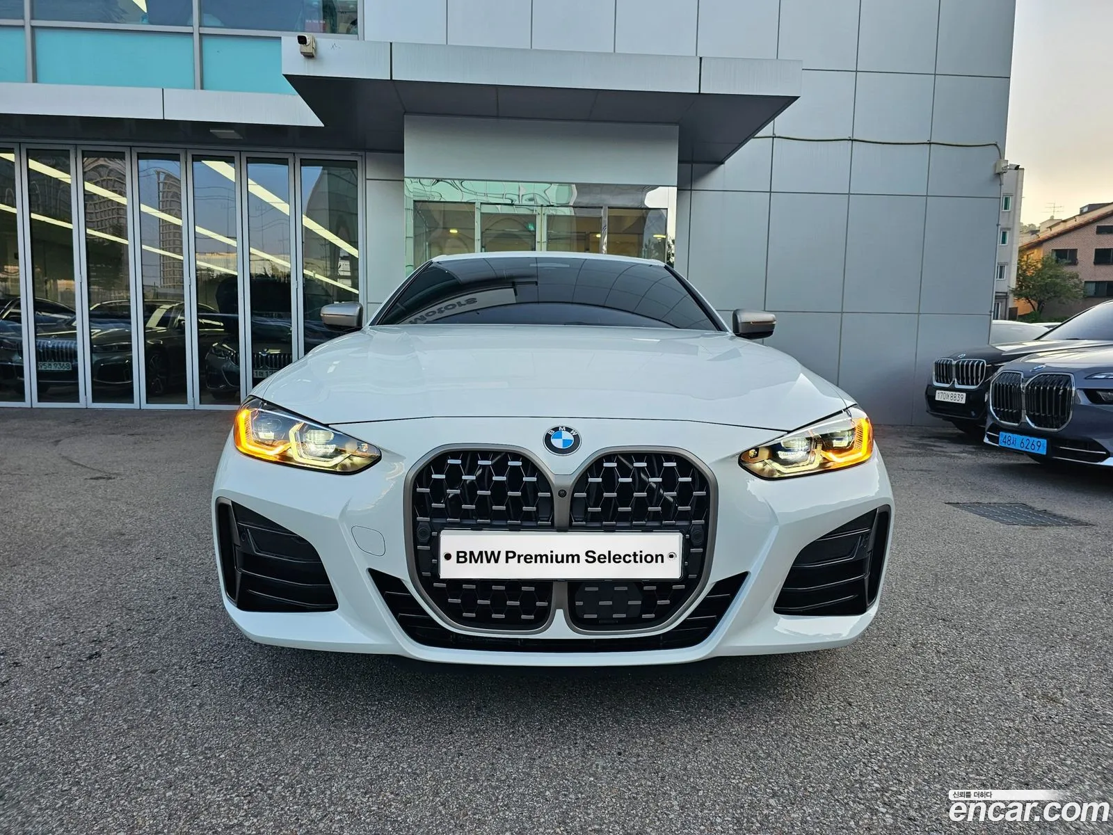 BMW 4 Series G22 M440I xDrive Online Exclusive Coupe - фотография 2453821