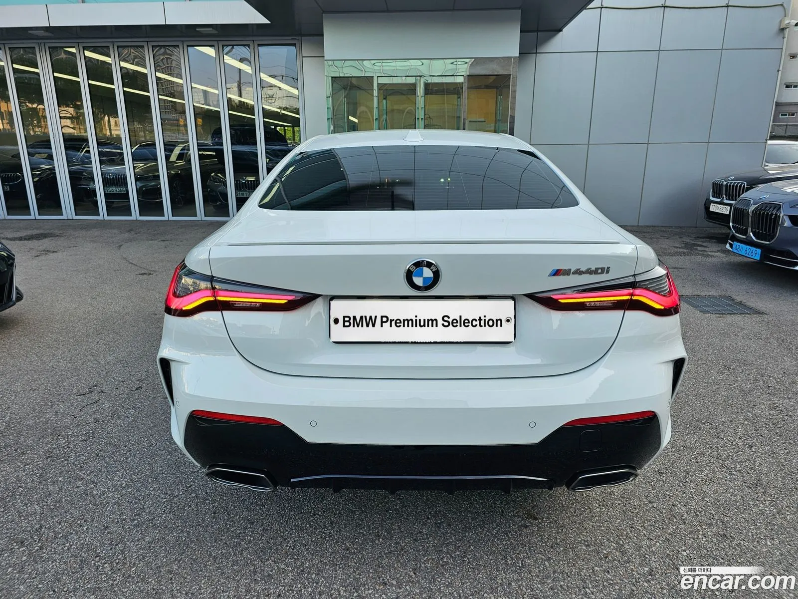 BMW 4 Series G22 M440I xDrive Online Exclusive Coupe - фотография 2453822