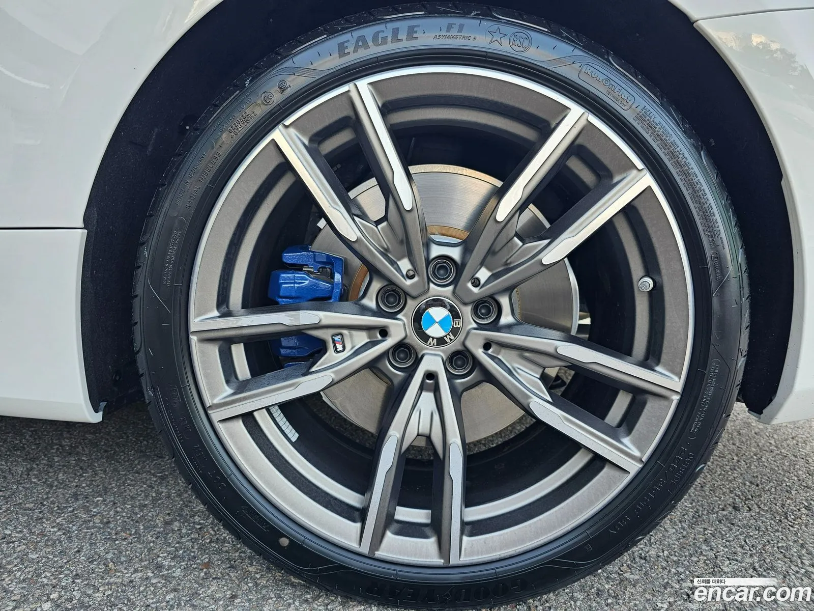 BMW 4 Series G22 M440I xDrive Online Exclusive Coupe - фотография 2453823