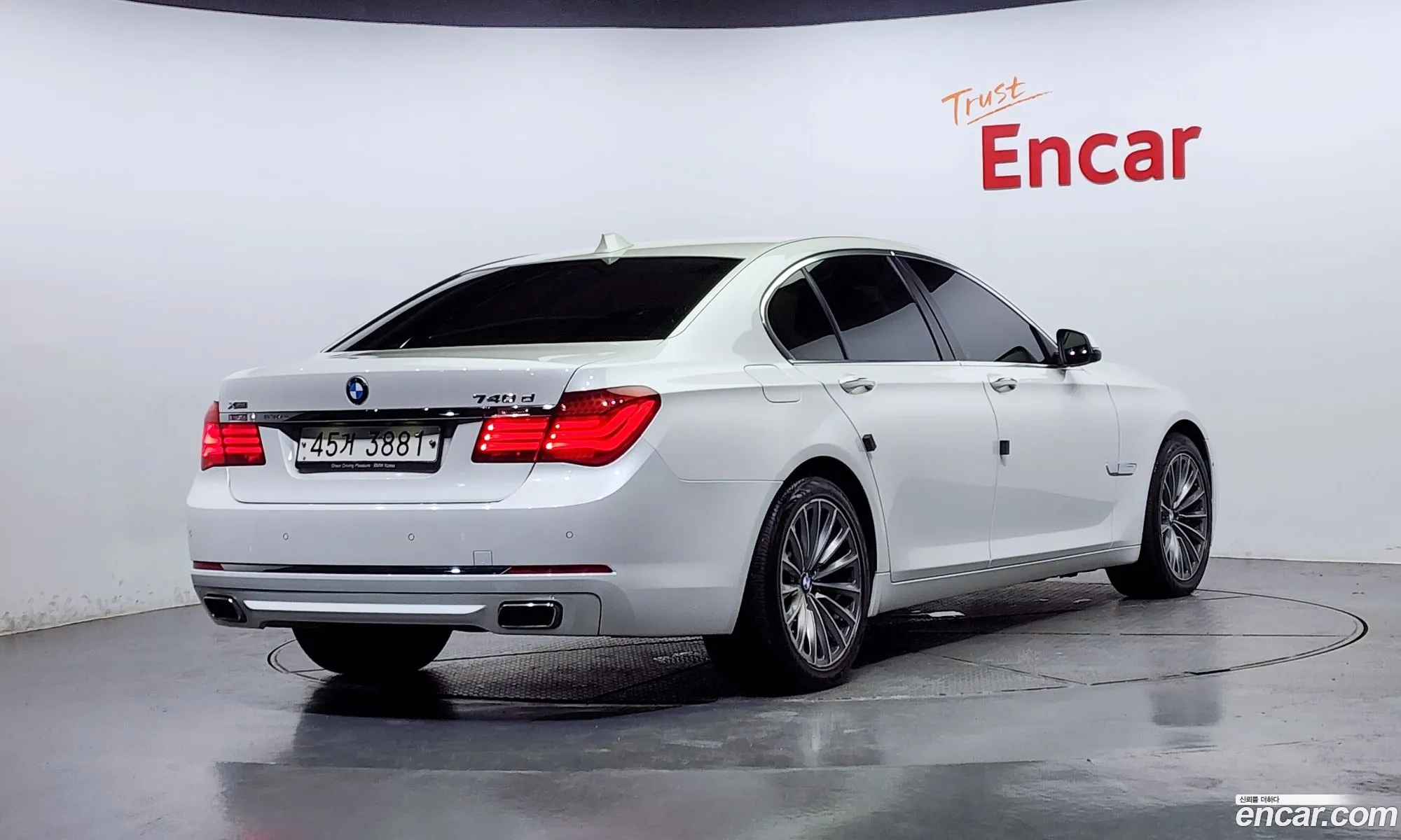 BMW 7 Series F01 740D xDrive Individual - фотография 2644637