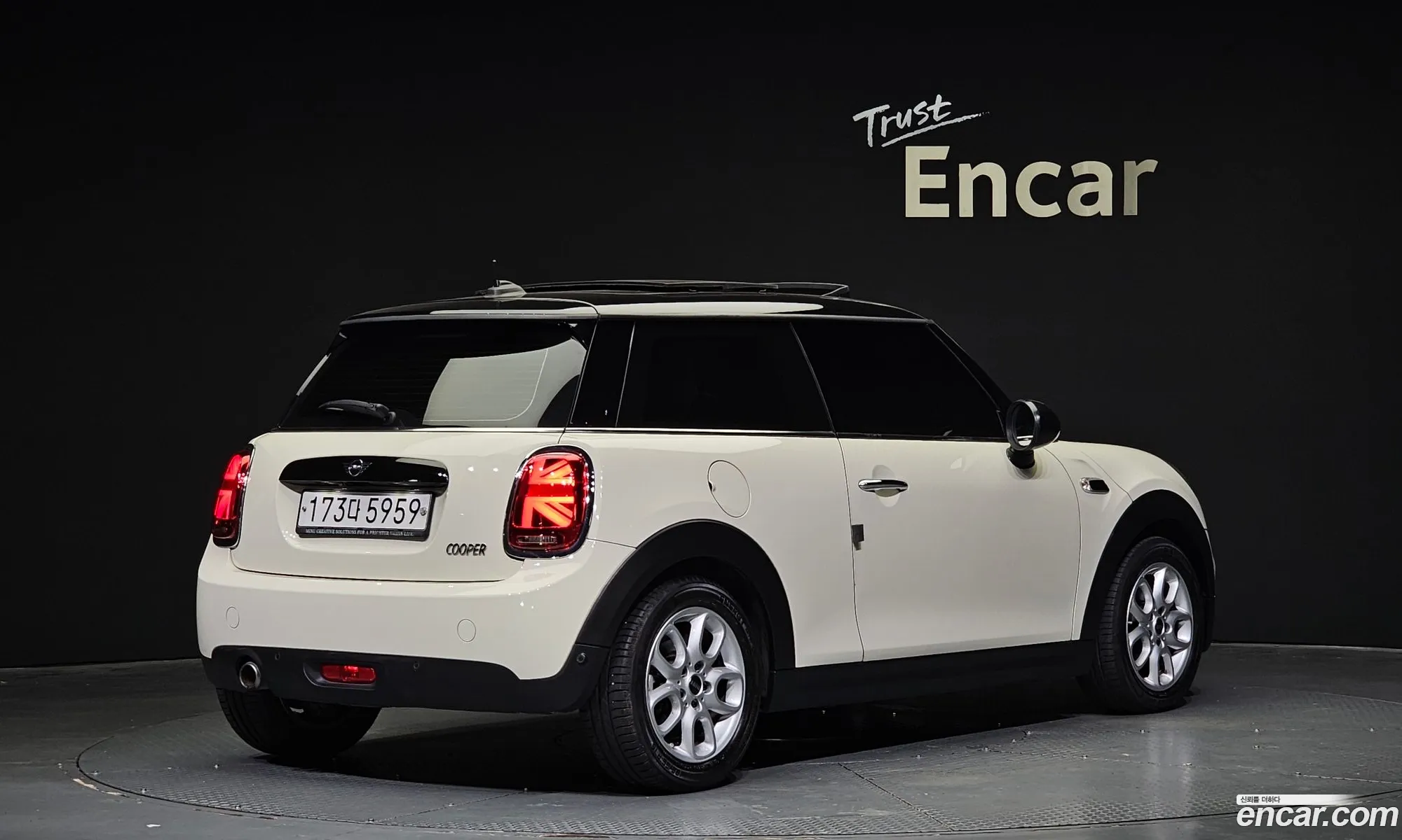 Mini Cooper High 3Rd Generation - фотография 9234479