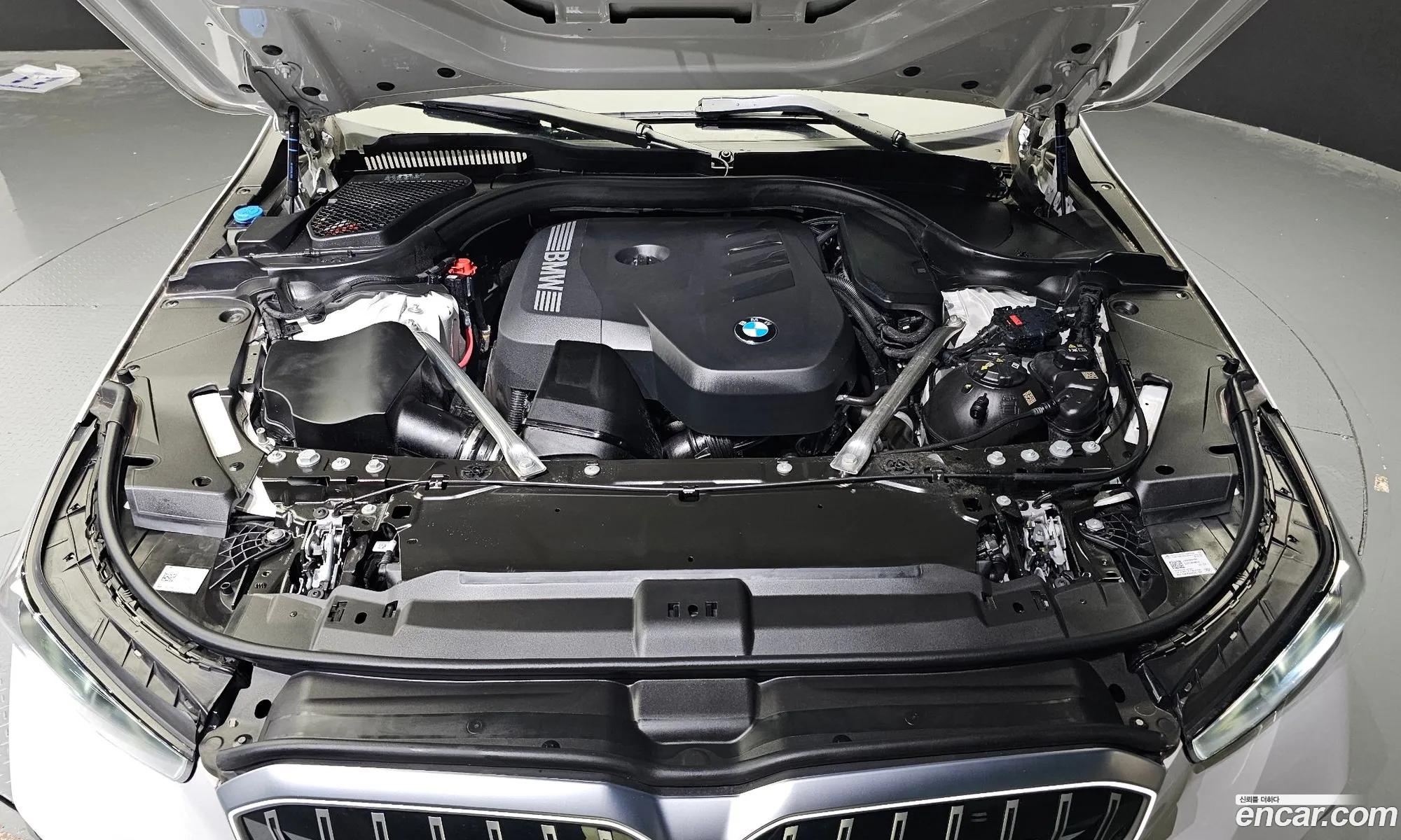 BMW 5 Series G60 530I xDrive M Sports - фотография 3468139