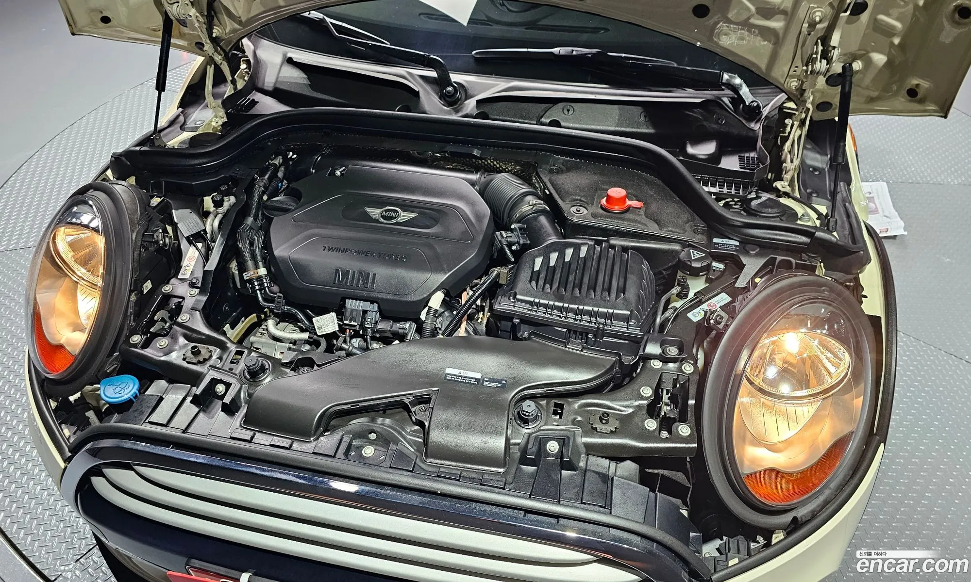 Mini Cooper D Basic 3Rd Generation - фотография 9236866