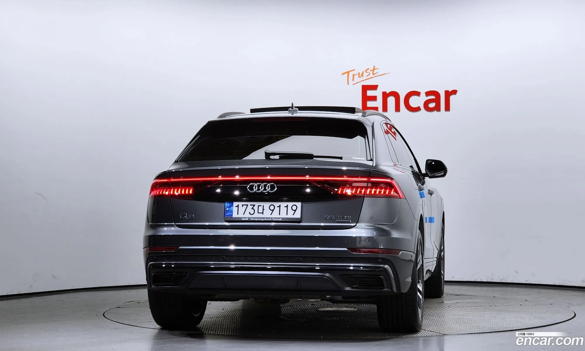 Audi Q8 4M 55 Tfsi Quattro Premium - фотография 1579138