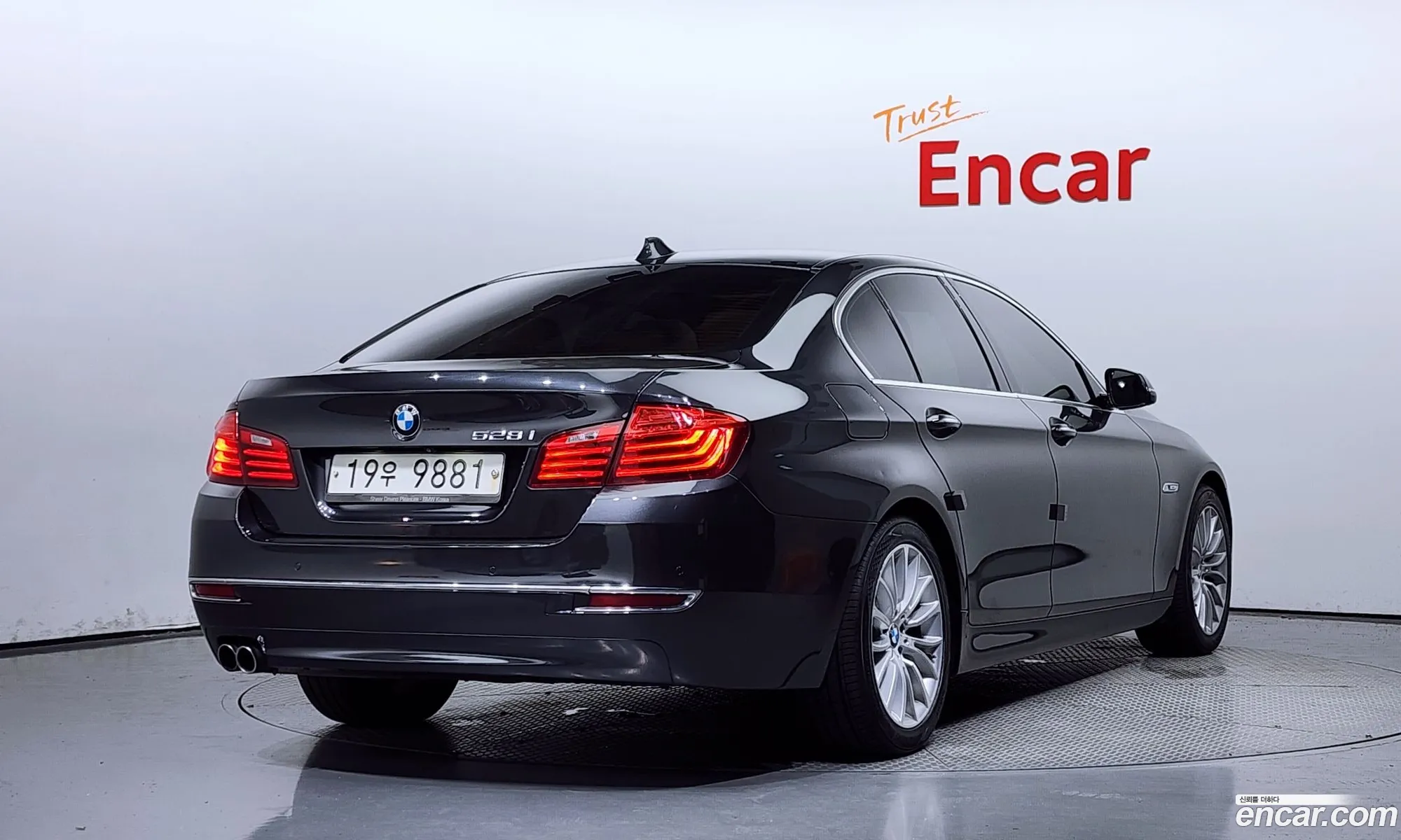BMW 5 Series F10 528I Luxury - фотография 3470838