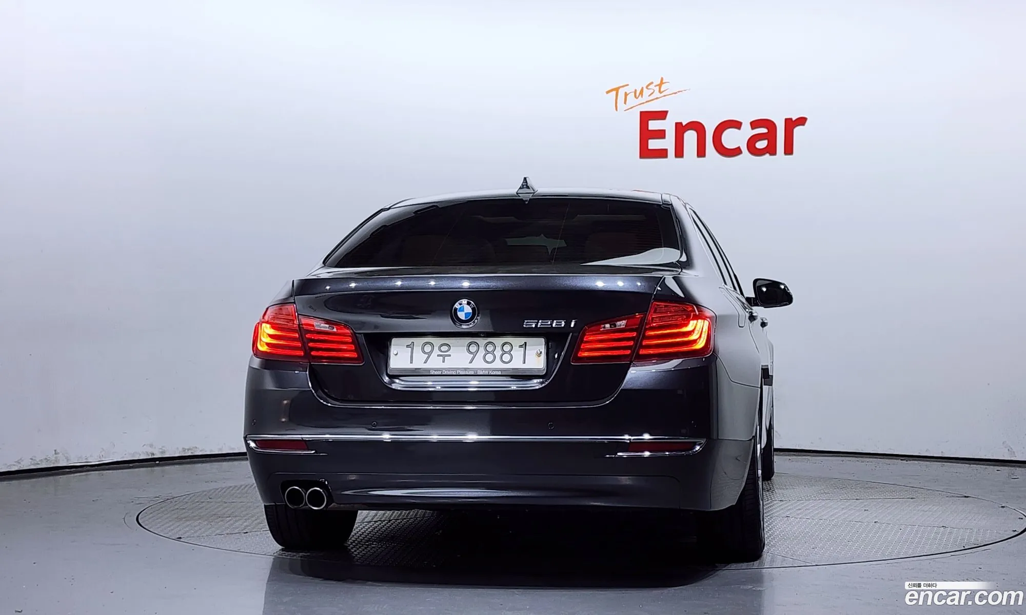 BMW 5 Series F10 528I Luxury - фотография 3470840