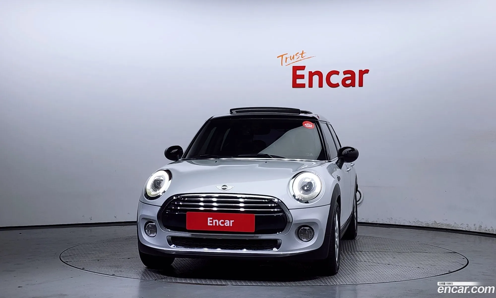 Mini Cooper D 5-Door High 3Rd Generation - фотография 9236839