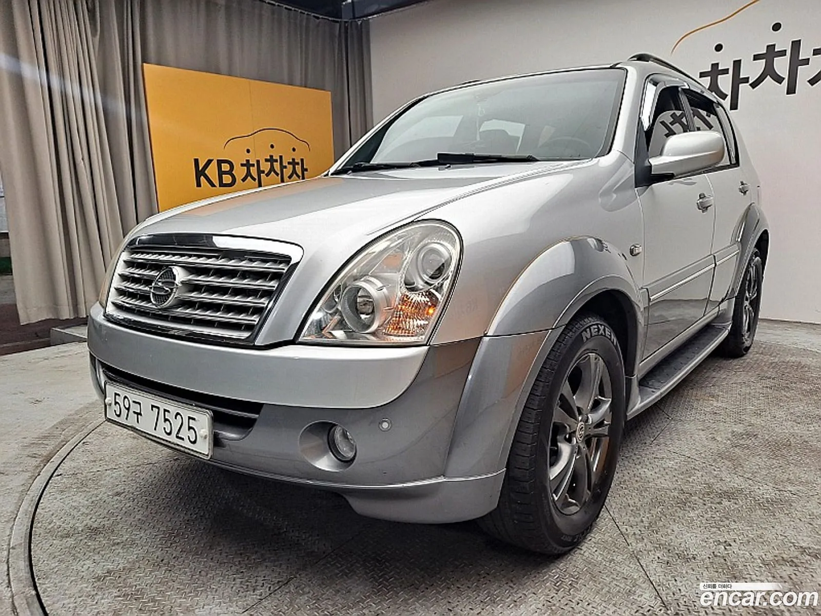 Kg Mobility Ssangyong Super Rexton 2Wd Rx4 Top-Of-The-Line Model - фотография 4874279