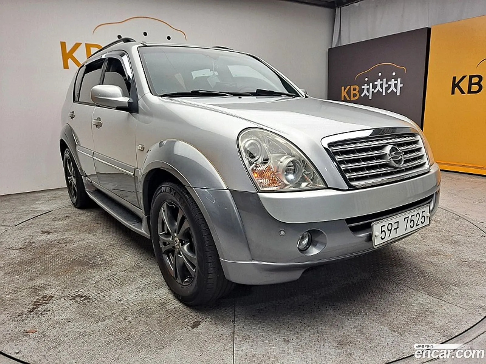 Kg Mobility Ssangyong Super Rexton 2Wd Rx4 Top-Of-The-Line Model - фотография 4874281