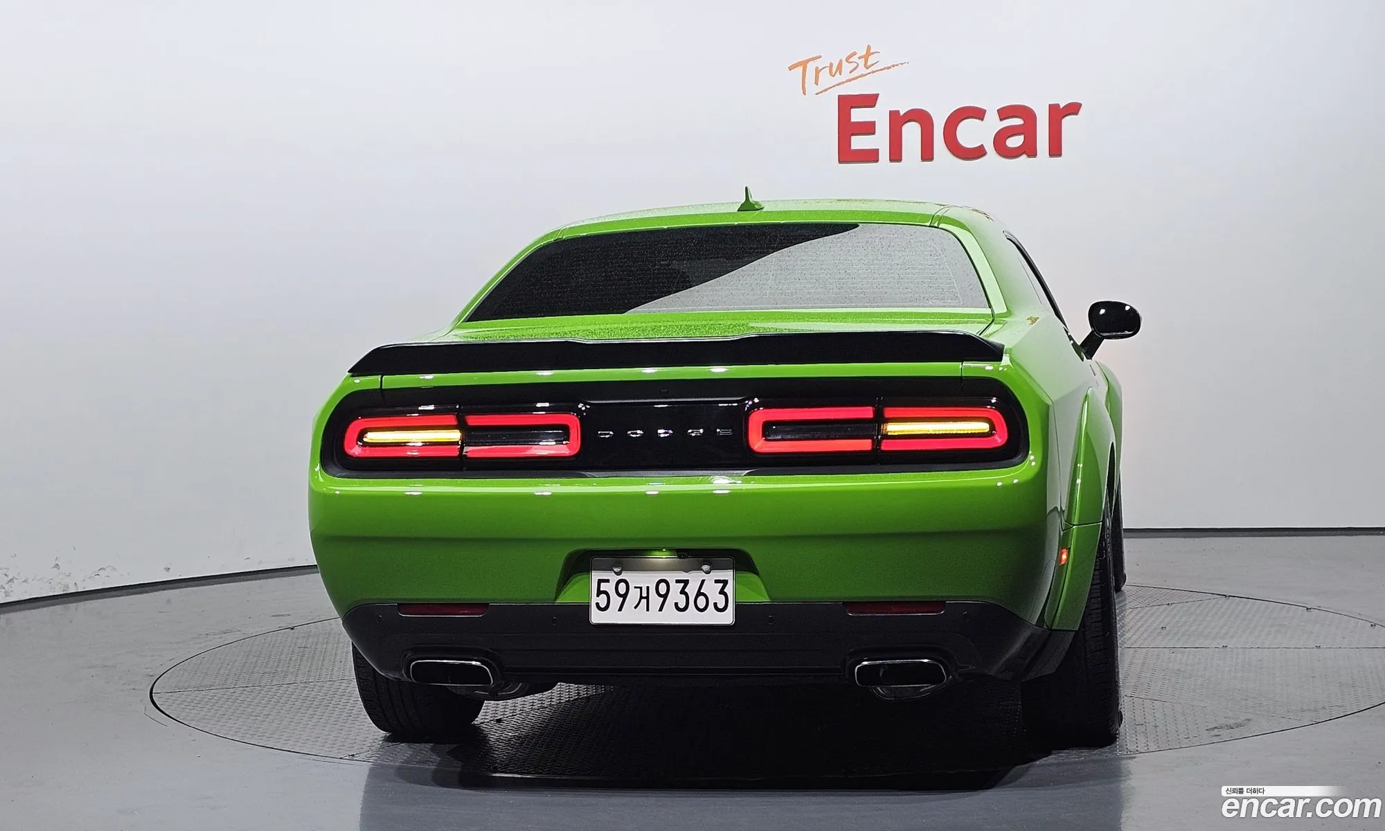 Dodge Challenger 36 - фотография 3539862