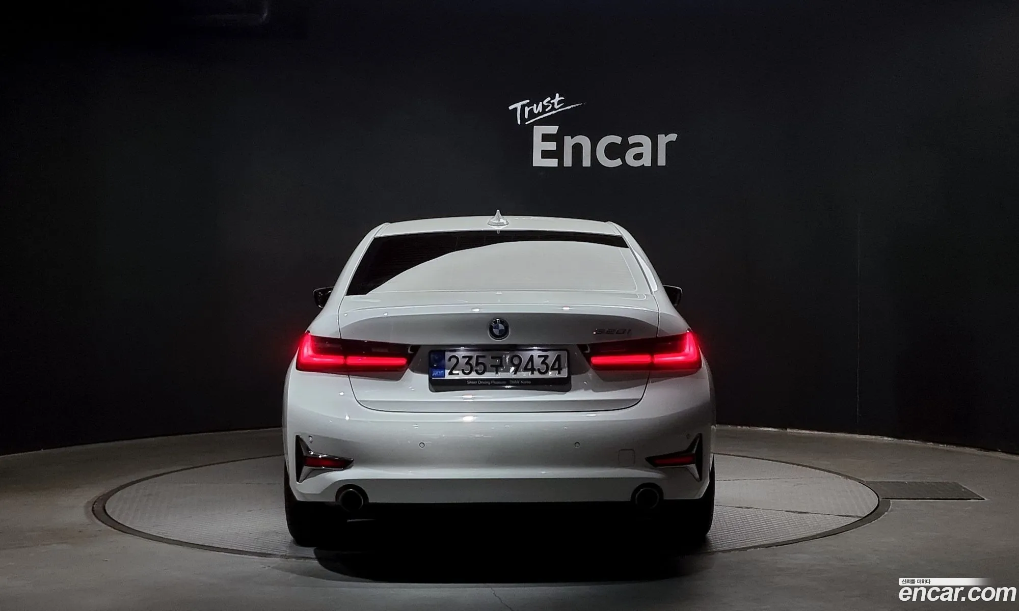 BMW 3 Series G20 320I Luxury - фотография 58195