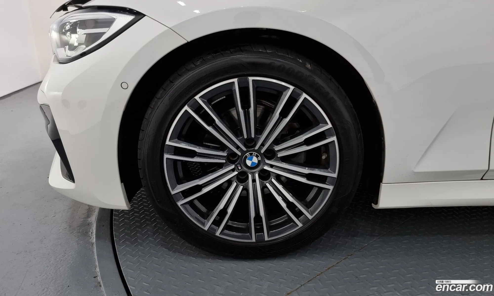 BMW 3 Series G20 320I M Sports - фотография 4536525
