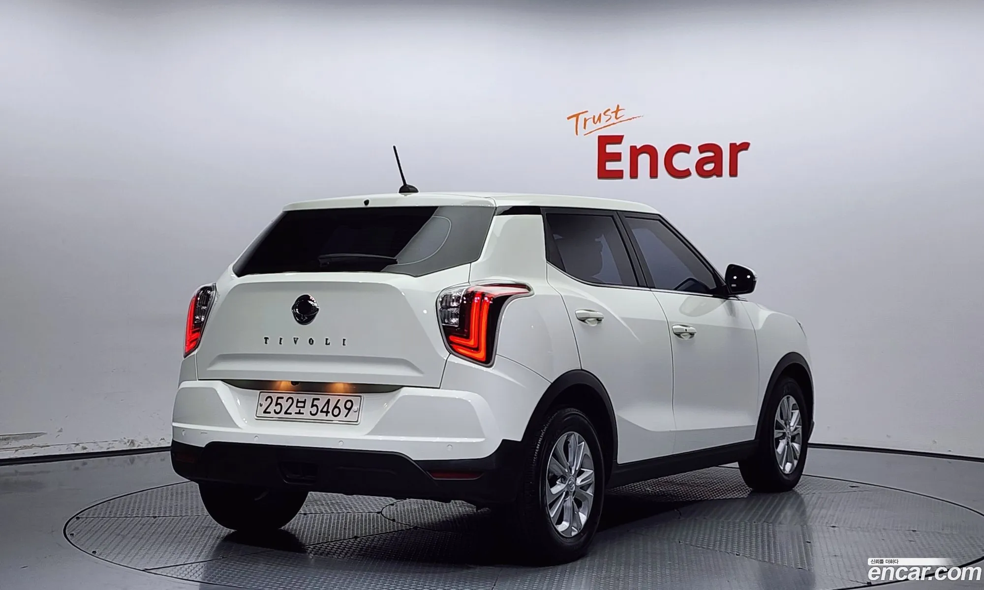 Kg Mobility Ssangyong Very New Tivoli Diesel 16 2Wd V1 - фотография 5666243