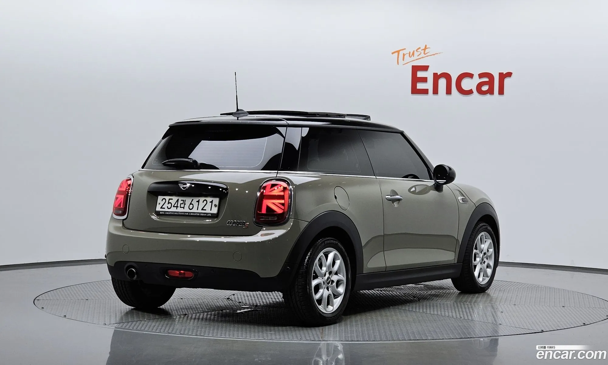 Mini Cooper High 3Rd Generation - фотография 9236814
