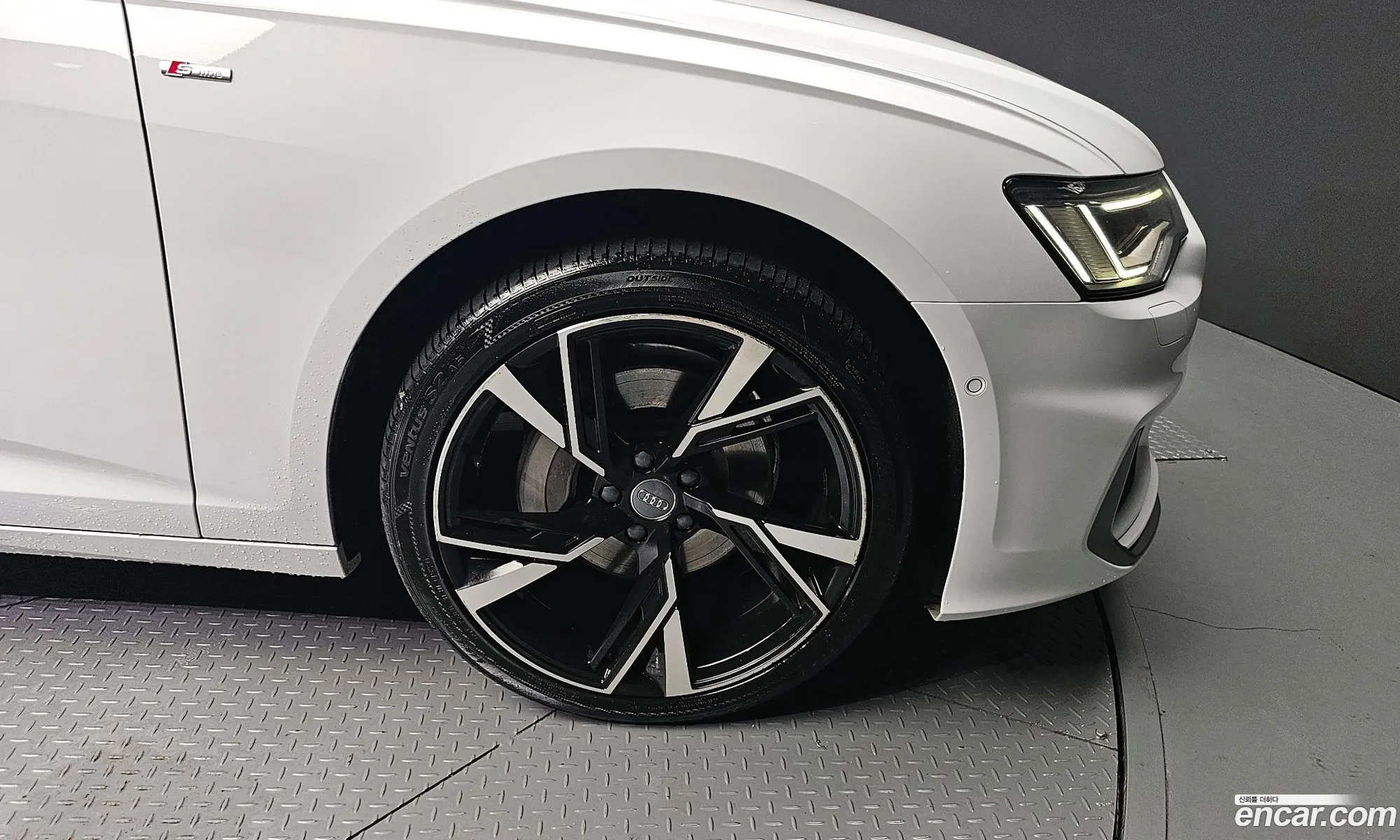 Audi A6 C8 45 Tfsi Quattro Premium - фотография 1561498