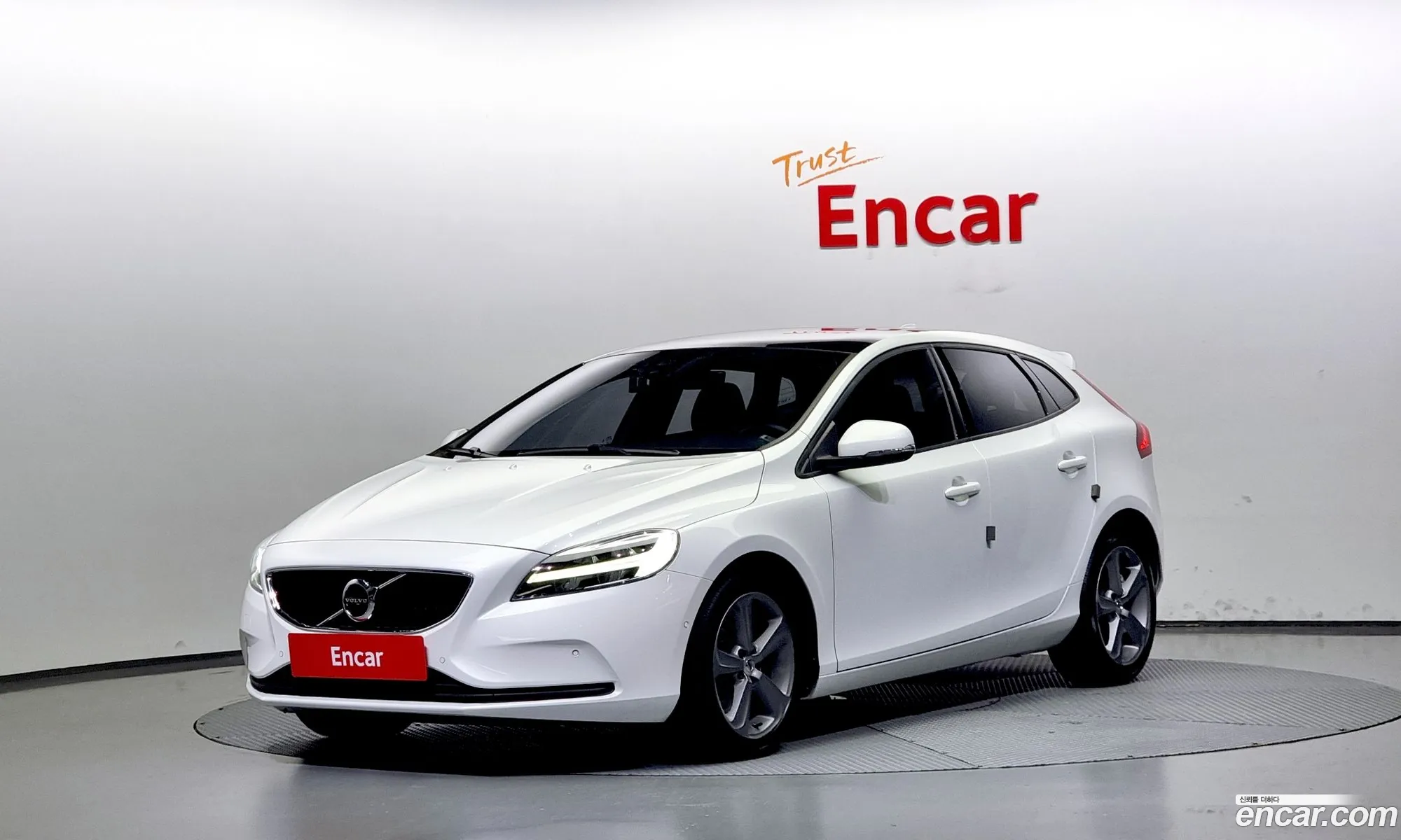 Volvo V40 D3 2Nd Generation - фотография 7721739