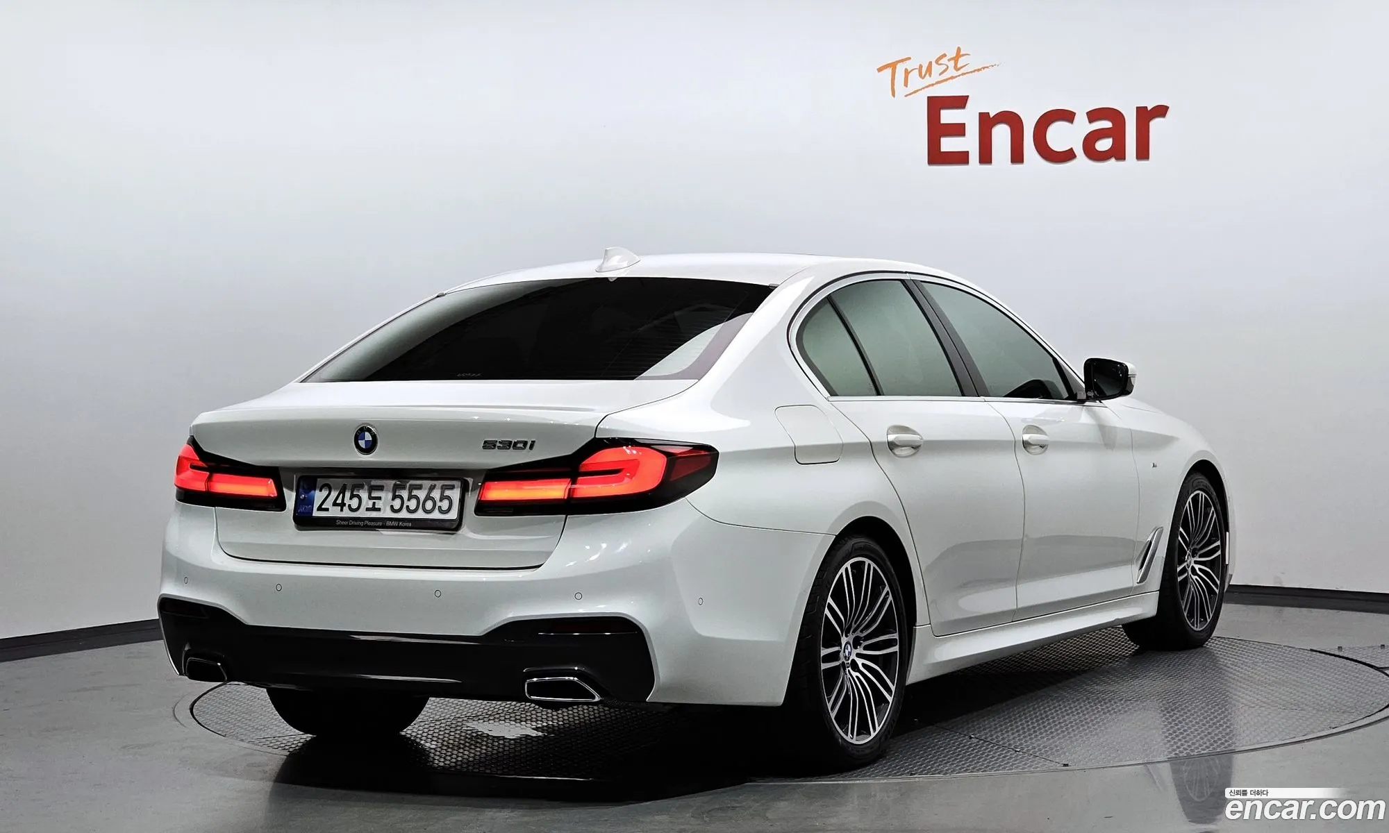 BMW 5 Series G30 530I M Sports Plus - фотография 4532220