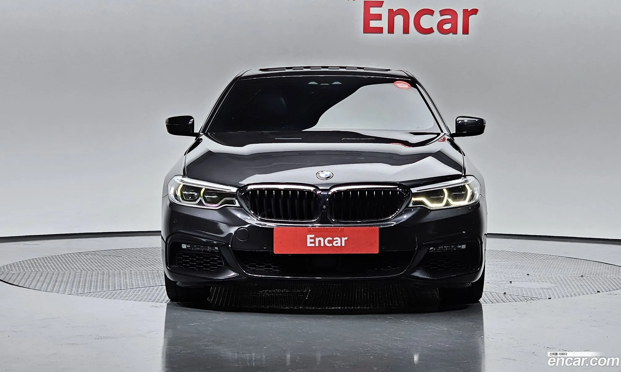 BMW 5 Series G30 520D xDrive M Sport Plus - фотография 3343789