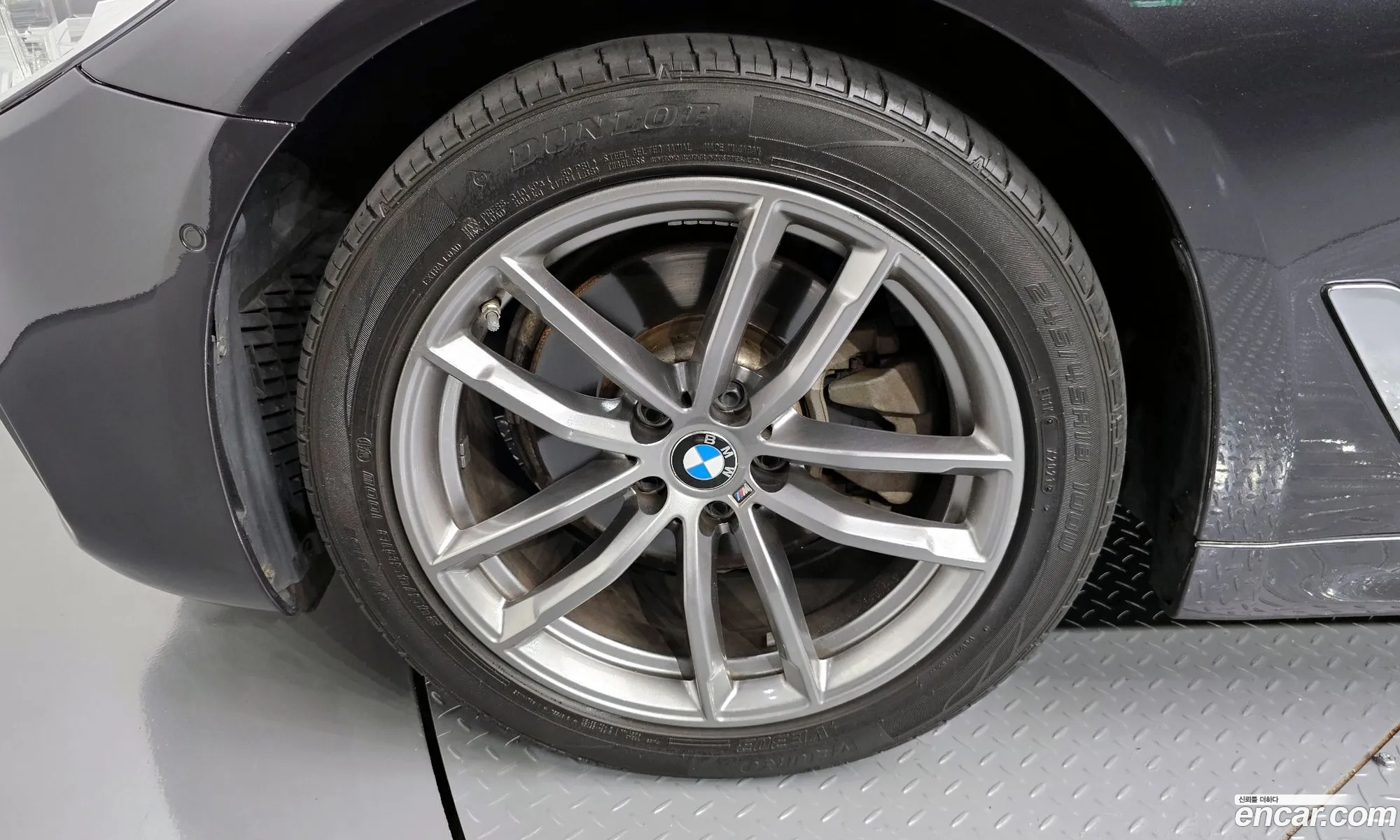 BMW 5 Series G30 520D xDrive M Sport Plus - фотография 3343791