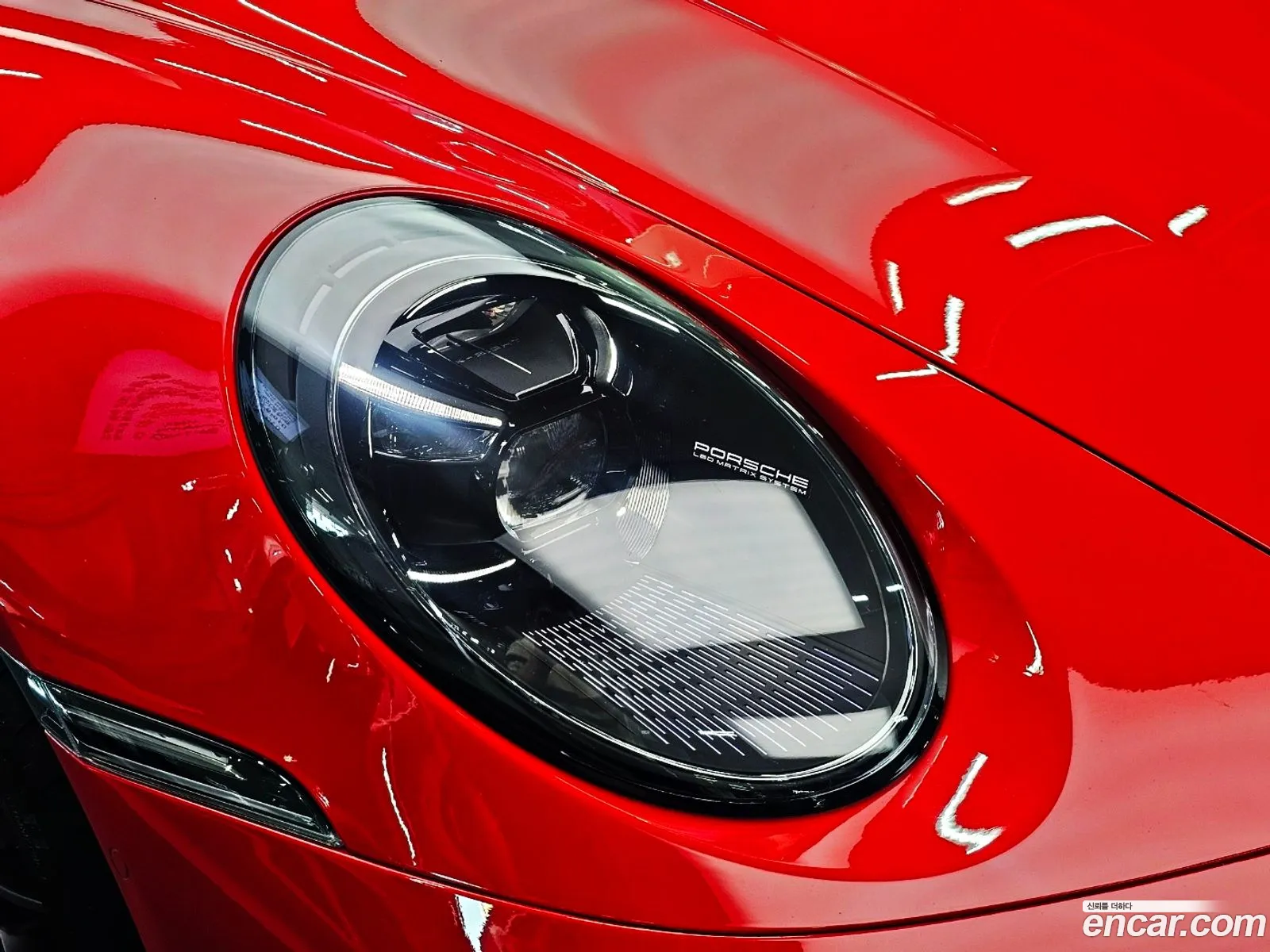Porsche 911 992 Carrera 4 Gts - фотография 1039485