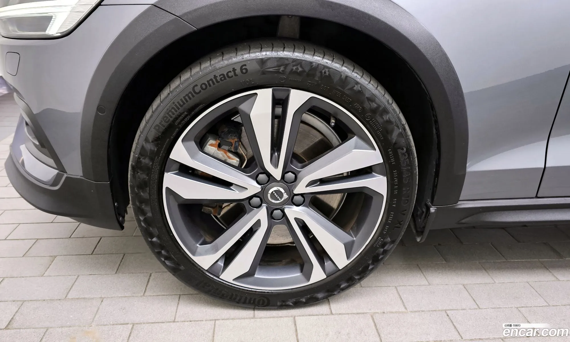 Volvo V60 Cross Country 2Nd Generation B5 Pro Awd - фотография 7641012